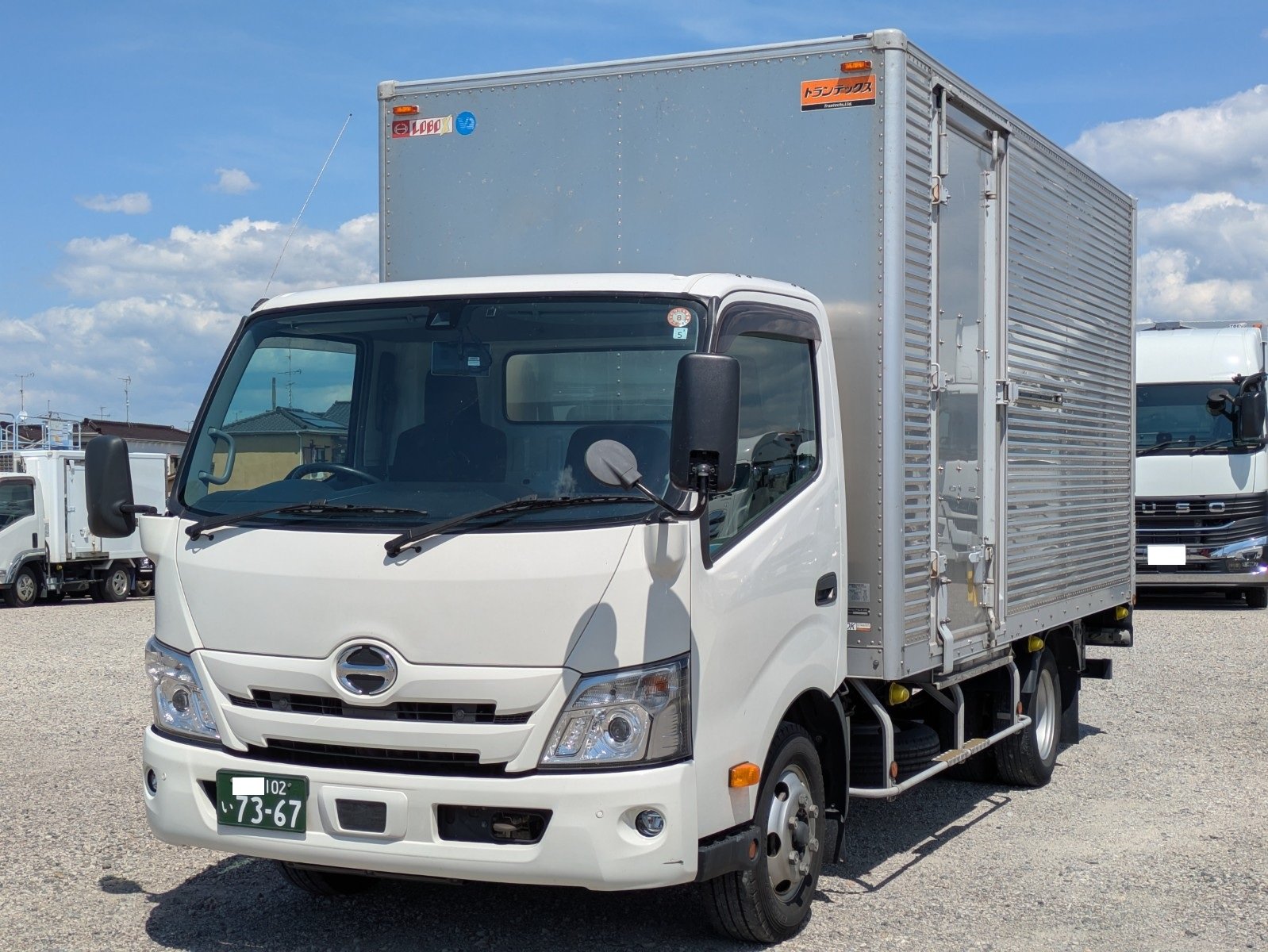 vehicle_image_20260513105556bM3aH68ojJ.jpg