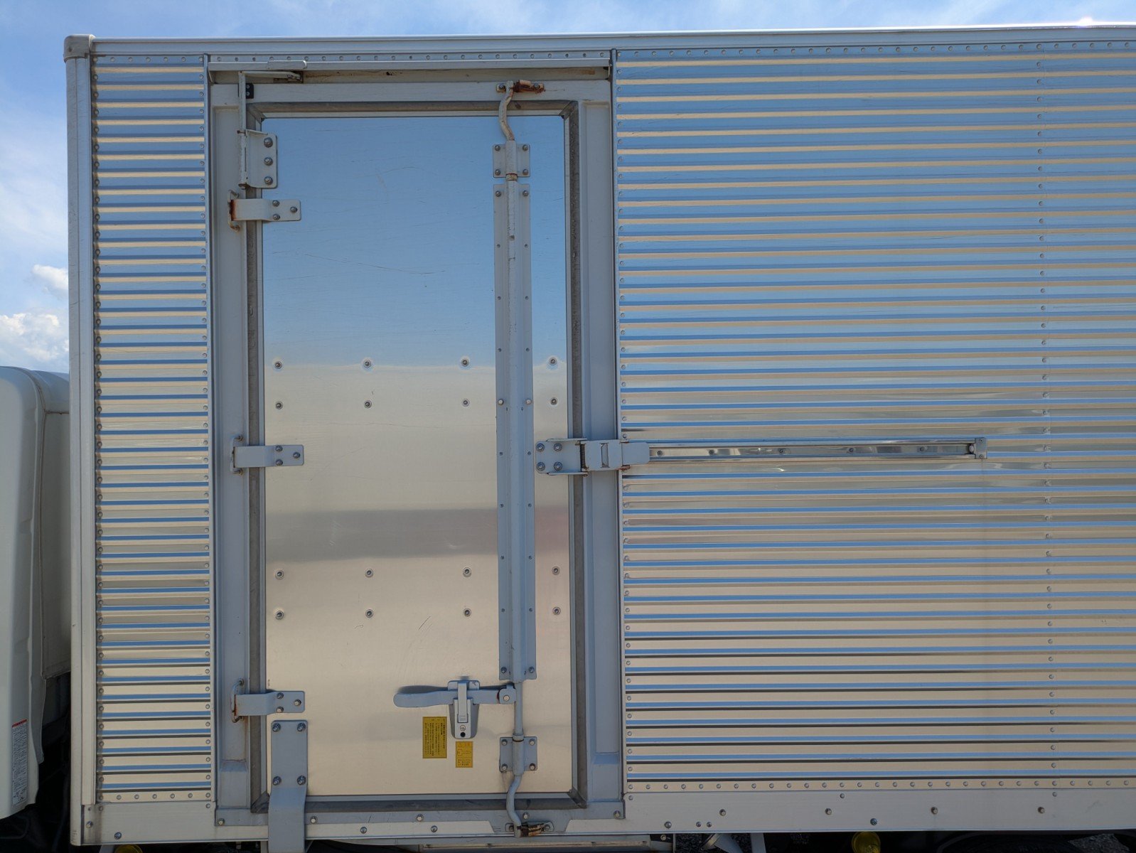 vehicle_image_20260513105556pPvX2xh2ih.jpg