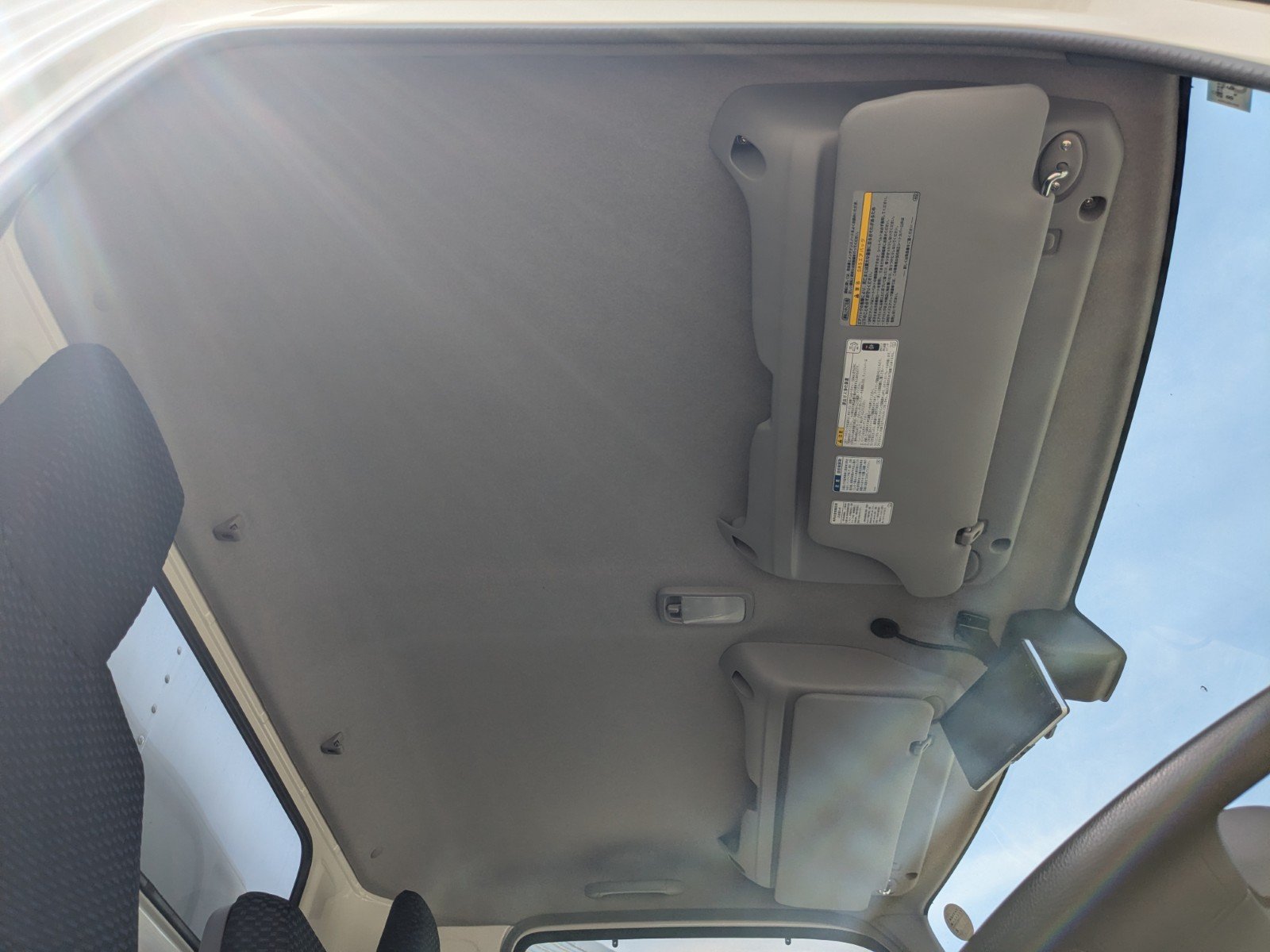 vehicle_image_20260522094226UgO6BqcxDY.jpg