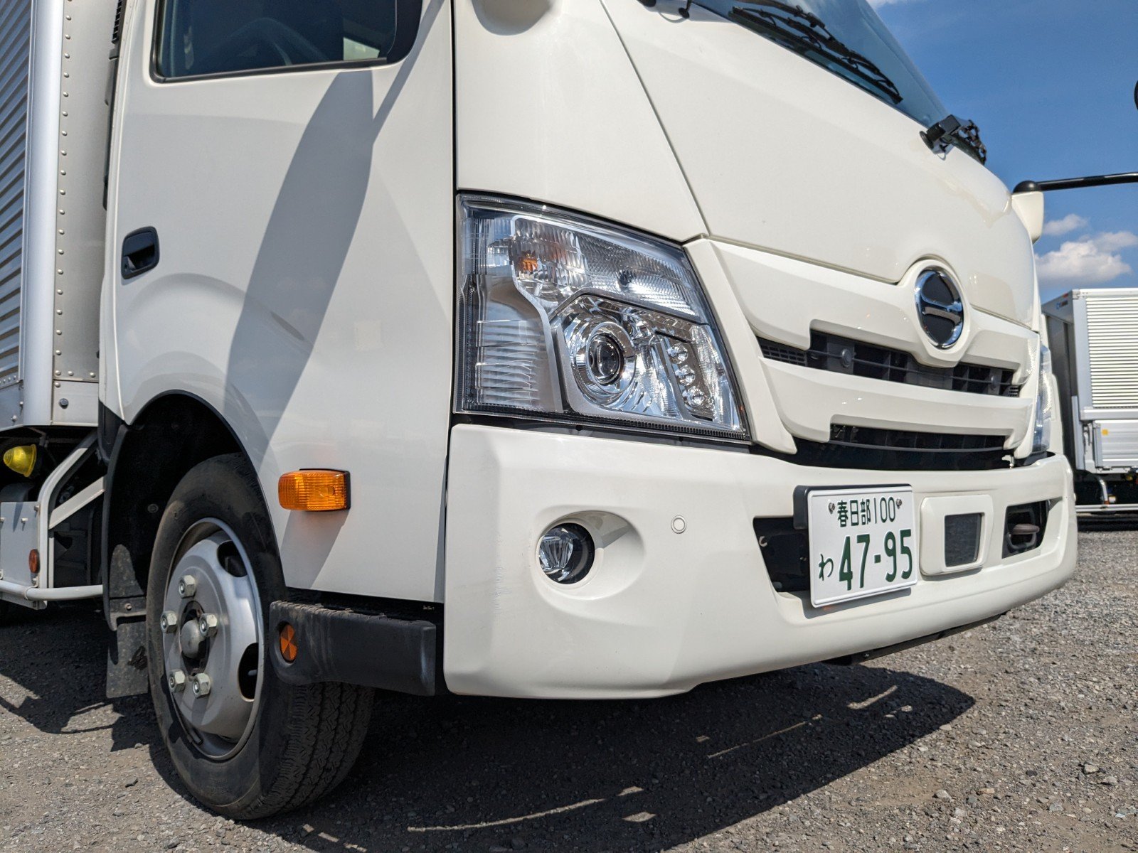 vehicle_image_20260522085817JE3wxyXi9q.jpg