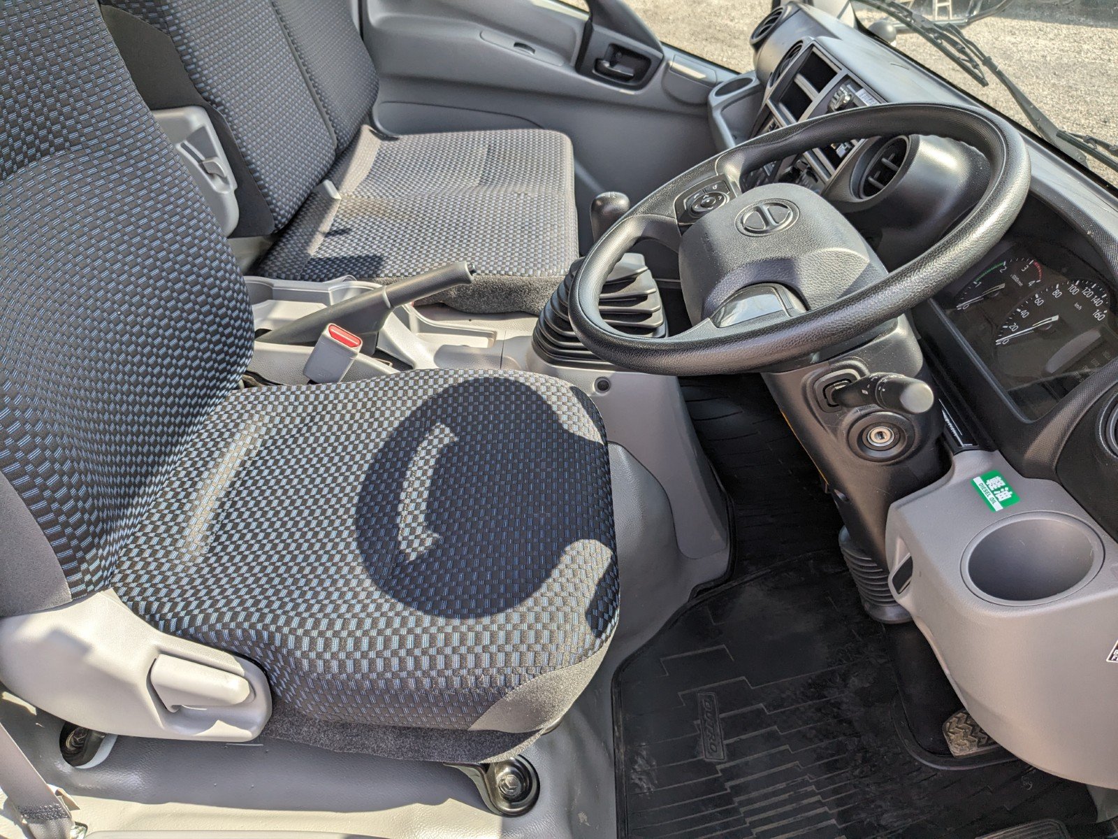 vehicle_image_20260522085817rHjSTcSt6N.jpg