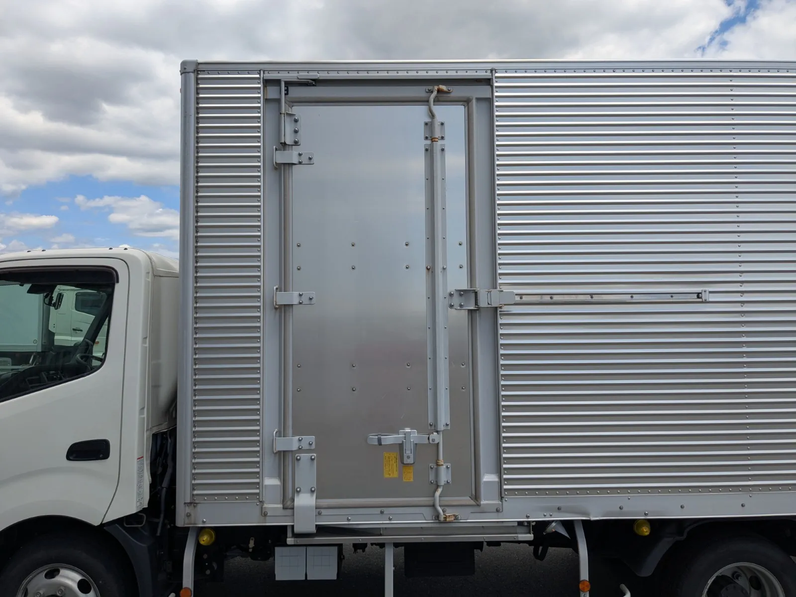 vehicle_image_2026061909235847EOrsVD39.webp