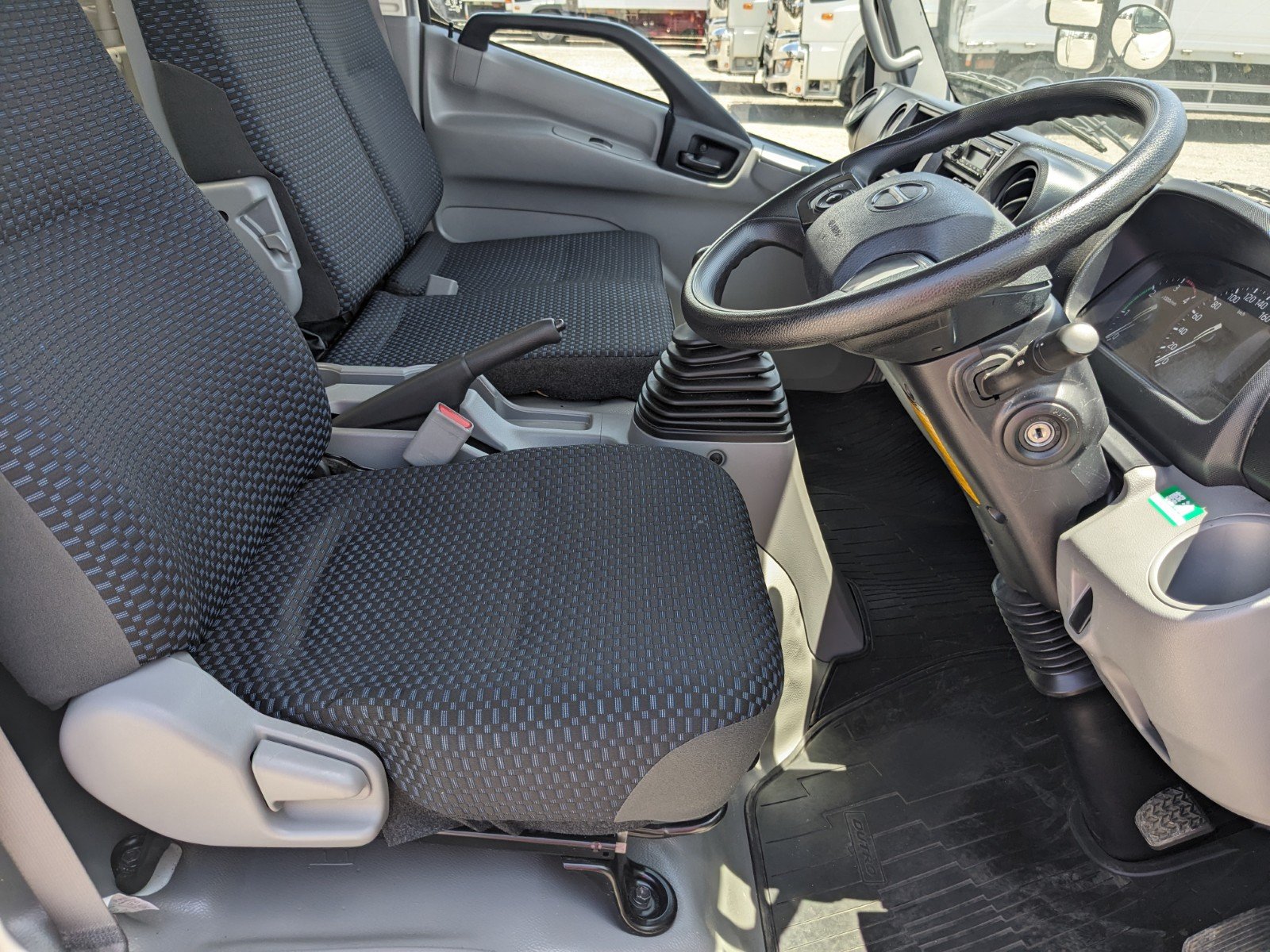 vehicle_image_20260606143550JsVxfkGfuQ.jpg