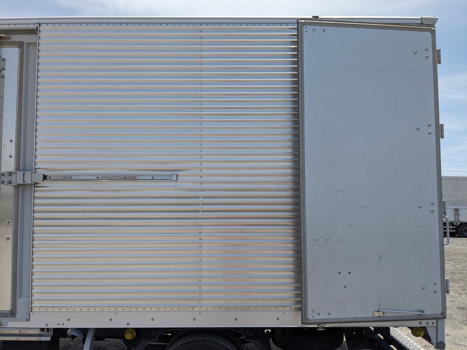 vehicle_image_20260606143550uGz5nhzxHu.jpg