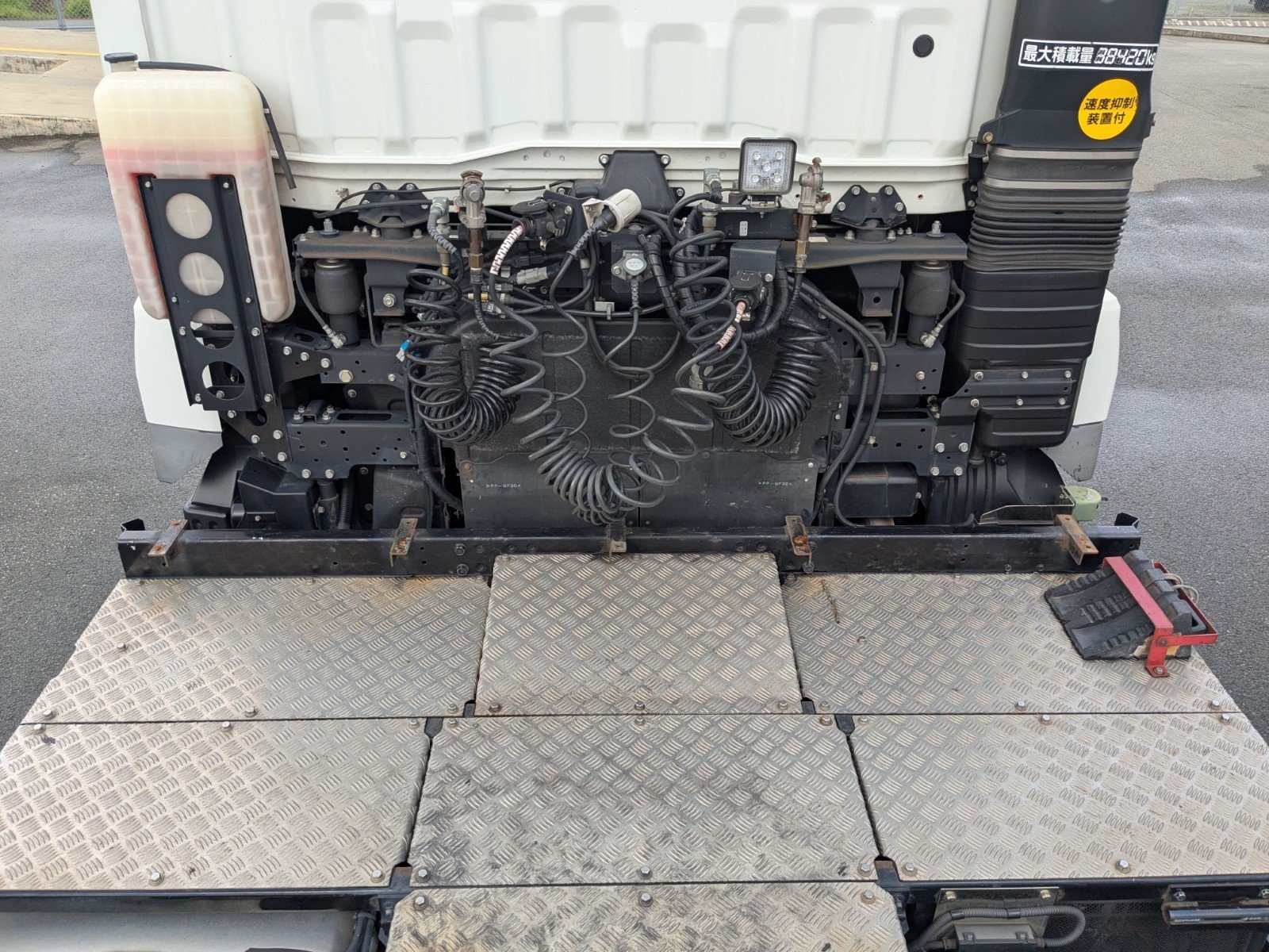 vehicle_image_20260403172217dZ7PYhaj4B.jpg