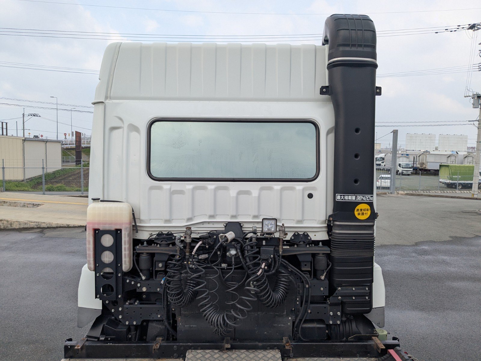vehicle_image_20260403172217gCmOXprql6.jpg