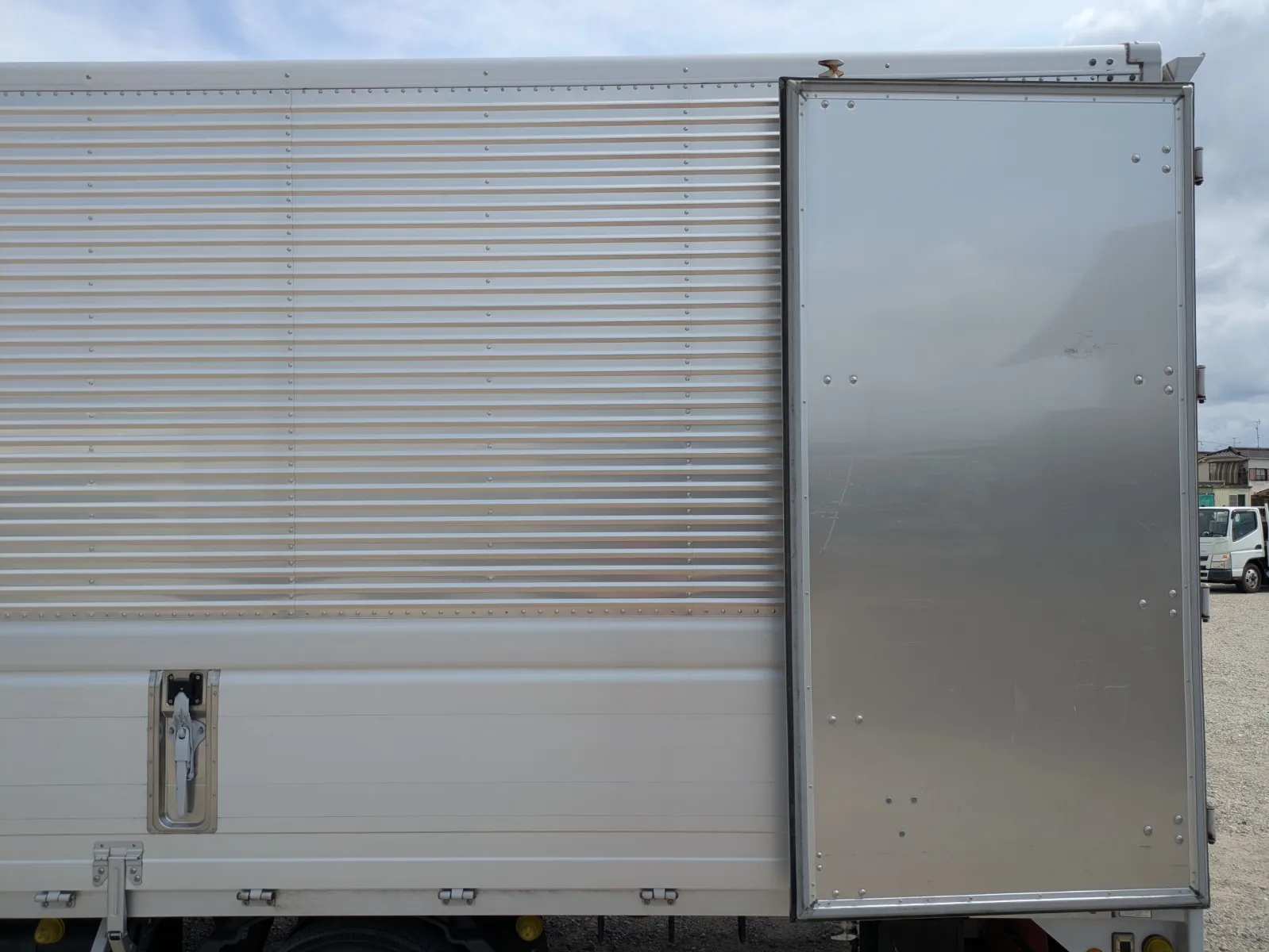vehicle_image_20260810161025vCkuToqND2.webp