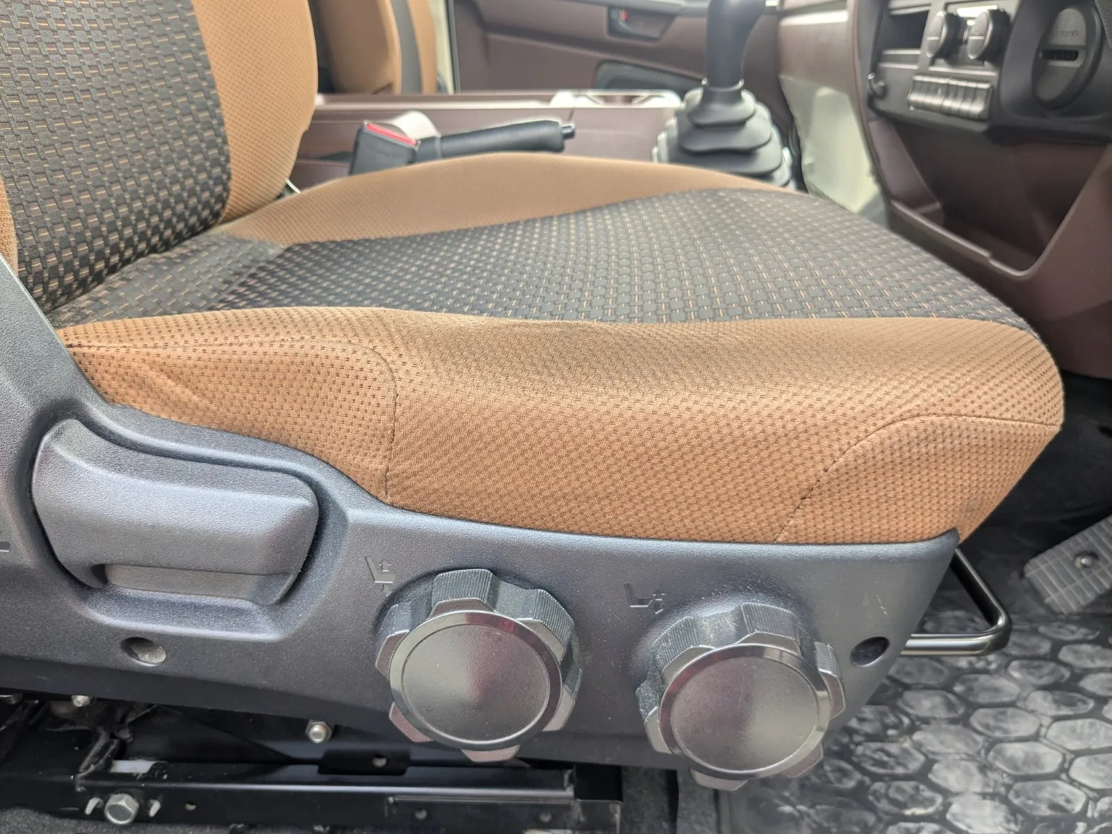vehicle_image_20260715100012MBi9U3SI7X.webp