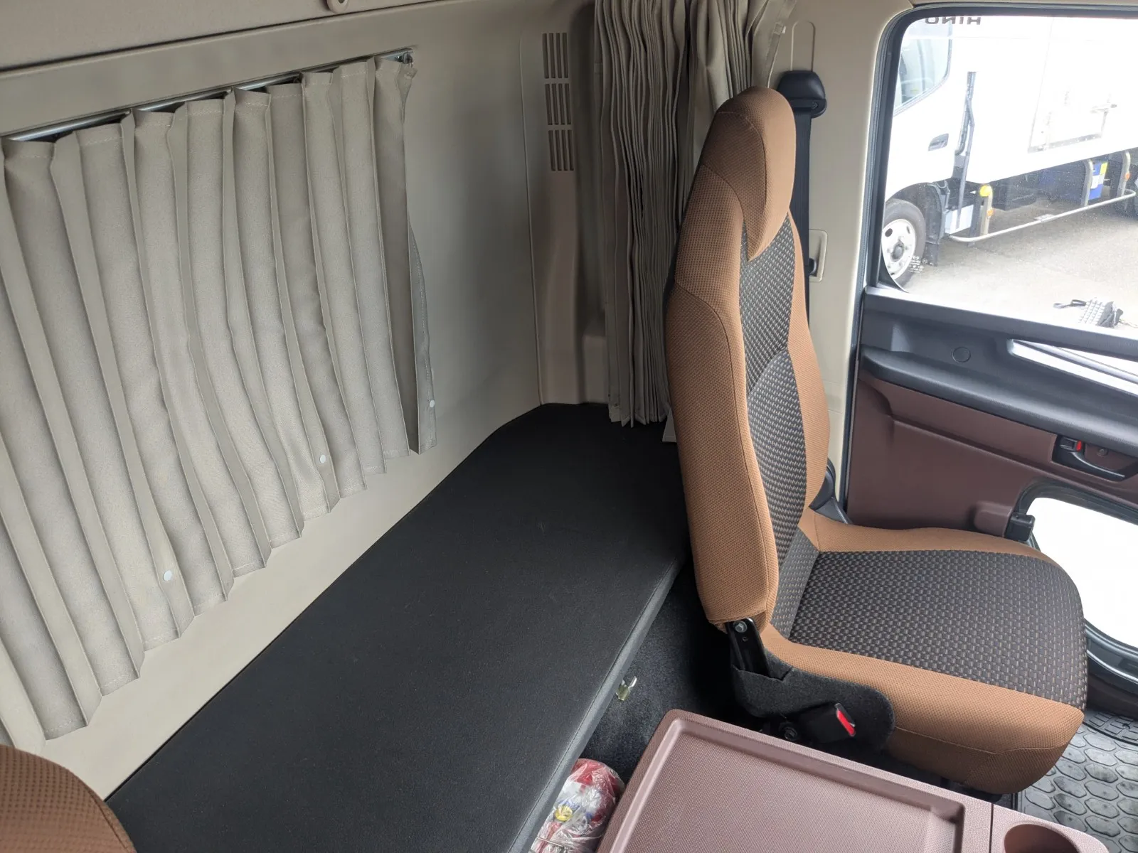 vehicle_image_20260715100012UmtrbAuoXd.webp