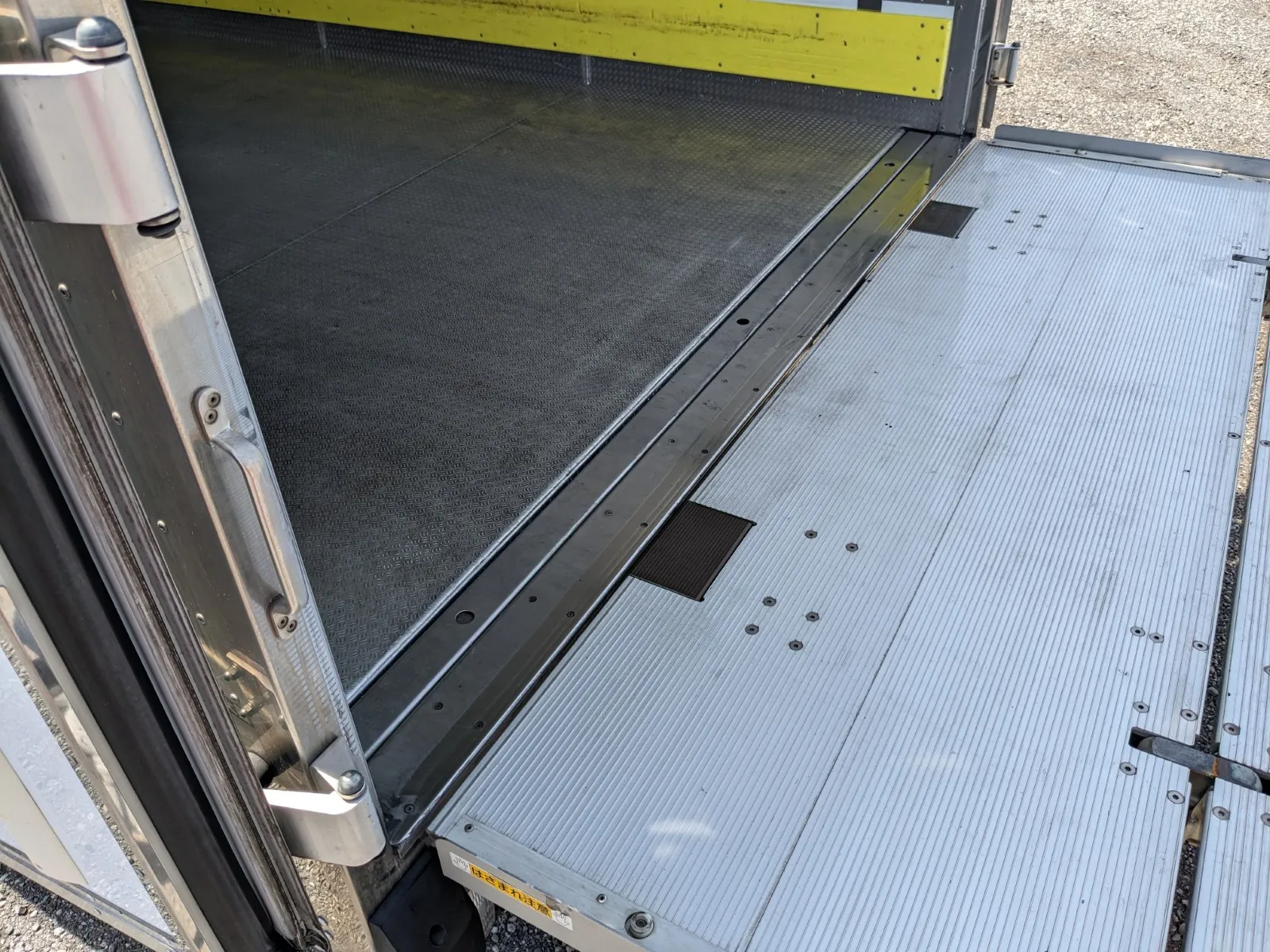 vehicle_image_20260619084940Ne9hXwqV1C.webp