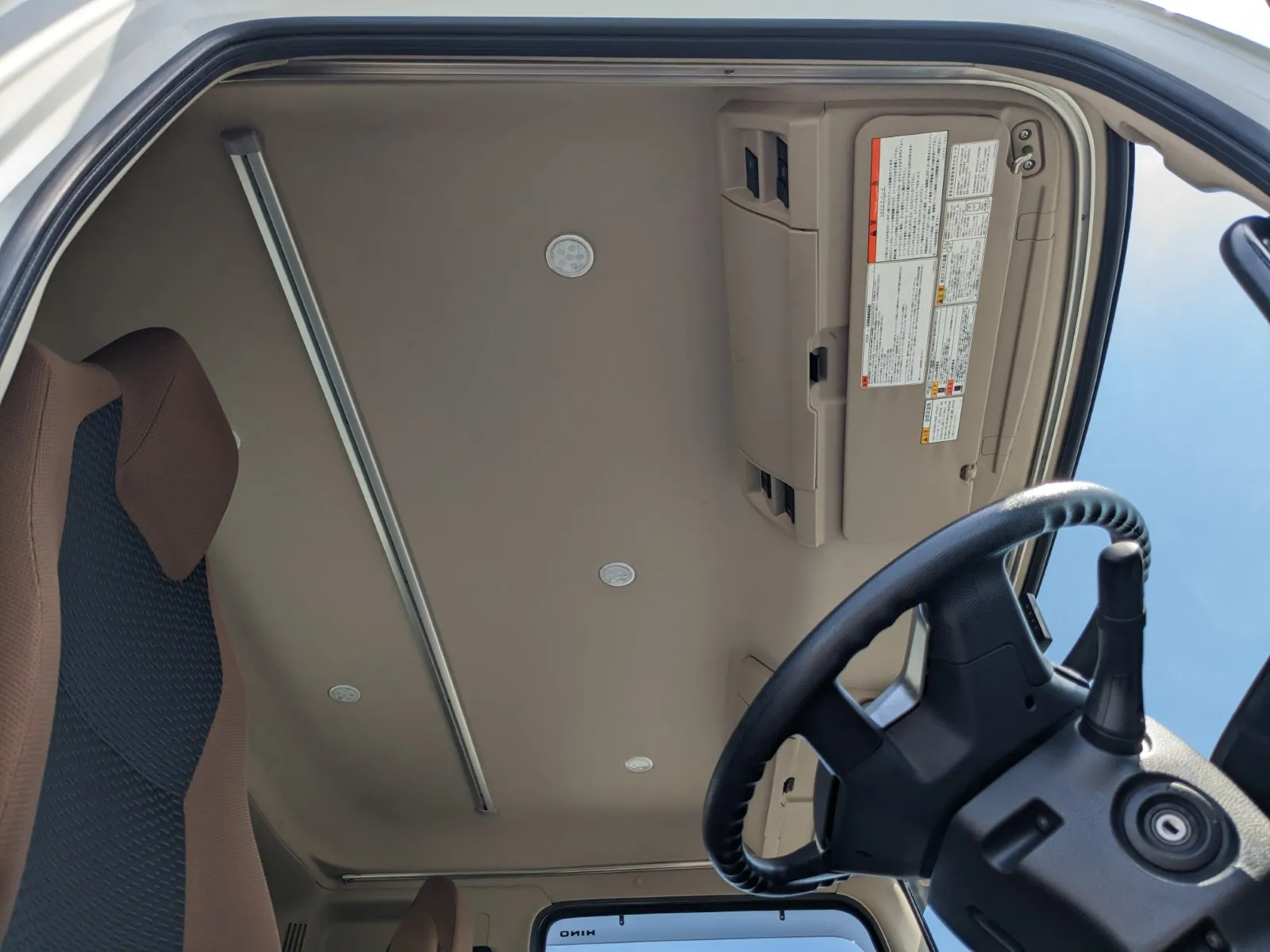 vehicle_image_20260619084940oEI0yZgqGP.webp