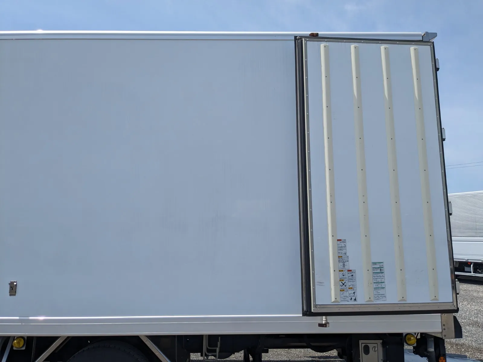 vehicle_image_20260619084940zhPz7zjOcS.webp
