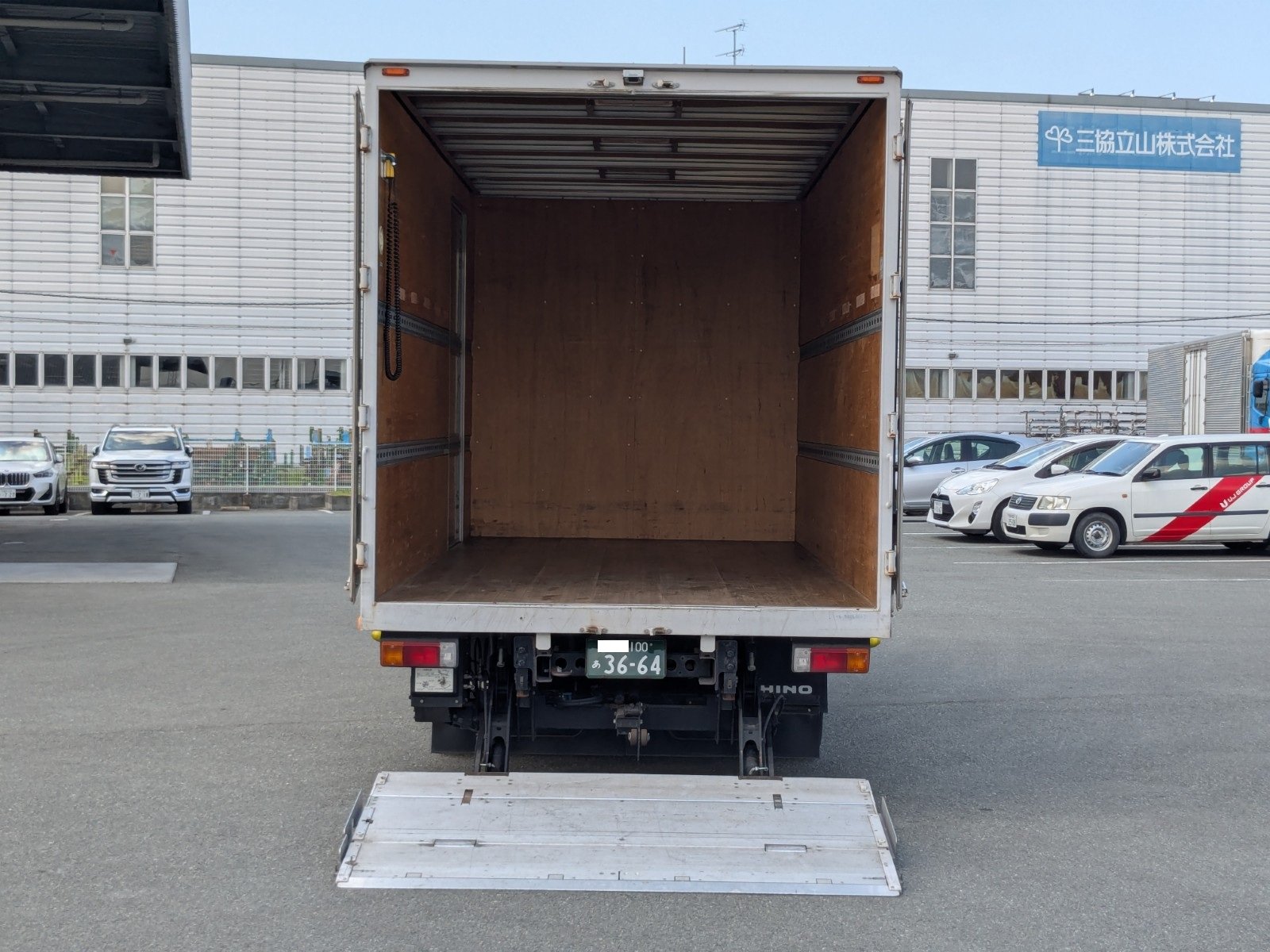 vehicle_image_20260601092803jEeCUzXZqK.jpg