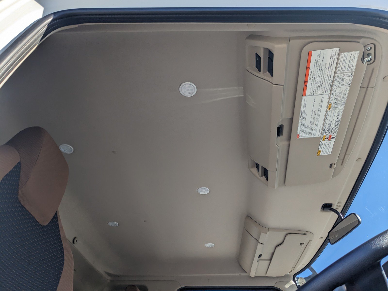 vehicle_image_20260302103538GeT0U8j72Q.jpg