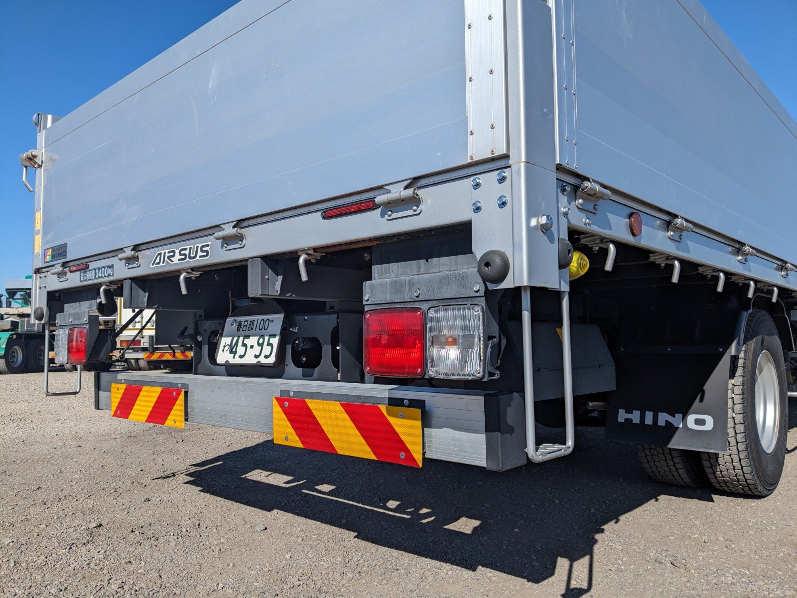 vehicle_image_20260302103538ys5AT2WyCN.jpg