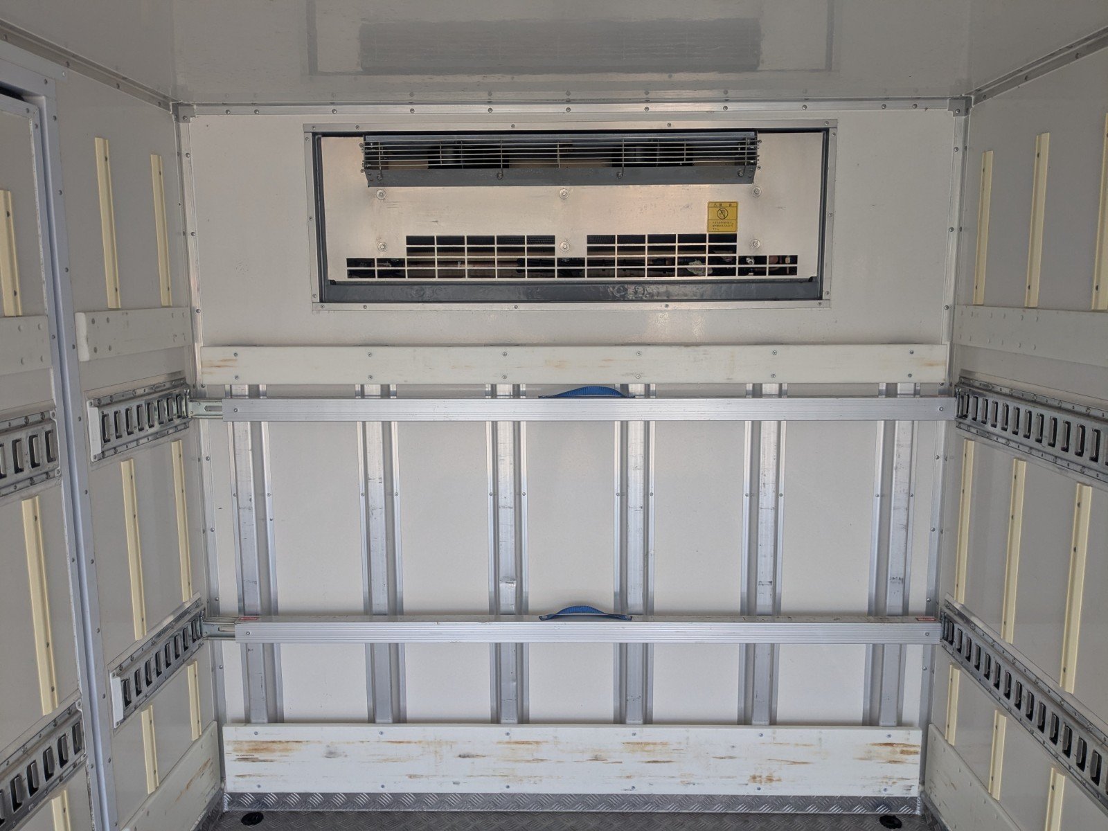 vehicle_image_20260114103146XVaAlcOzEG.jpg