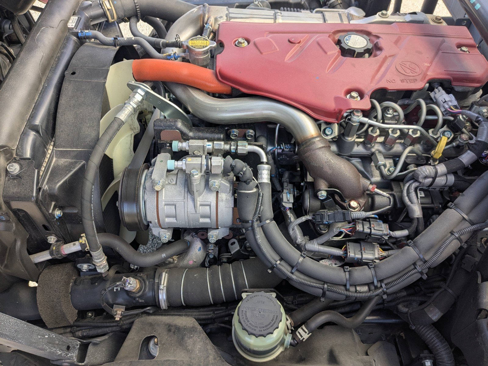 vehicle_image_20260116094923tW7tDcFGWi.jpg