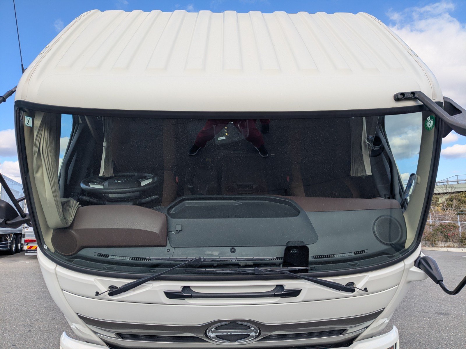 vehicle_image_20260126100946uvZgeYXEcZ.jpg