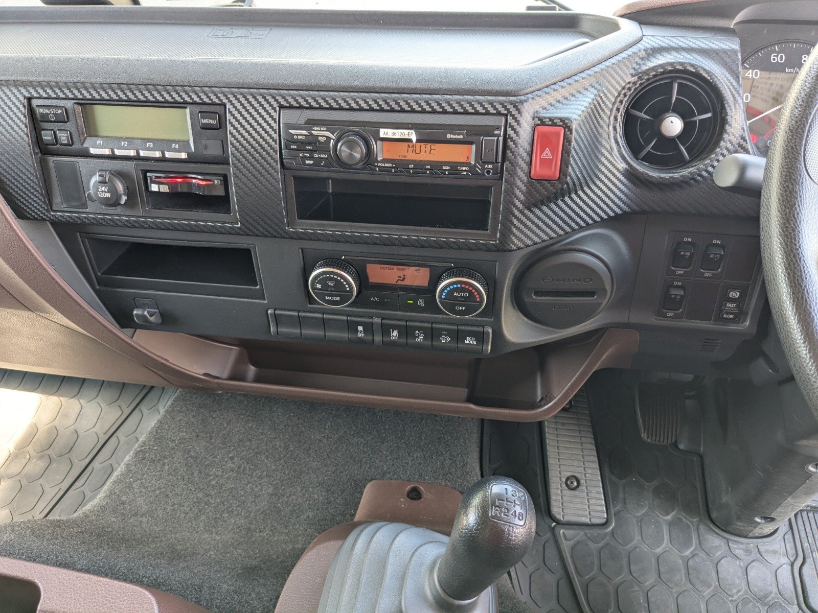 vehicle_image_20260422141105CBAufArC22.jpg