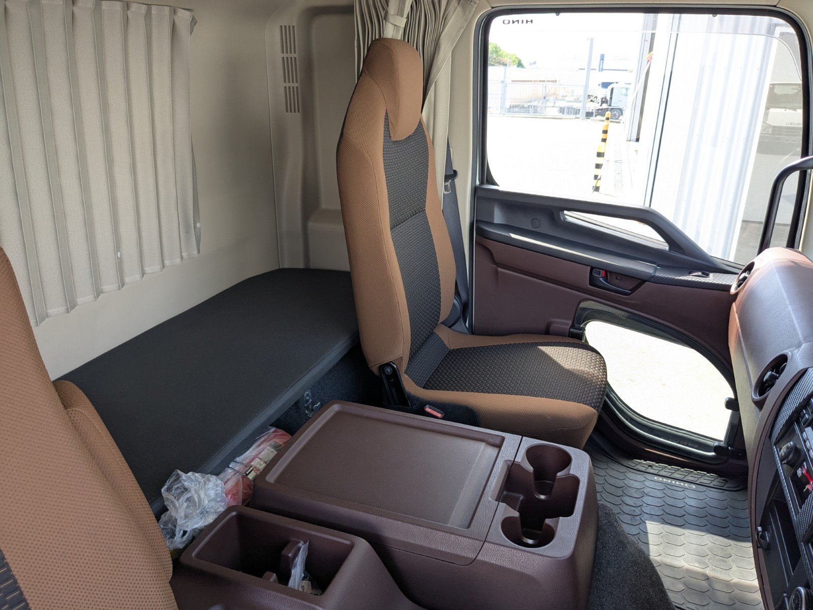 vehicle_image_20260422141105MufhaAZckf.jpg