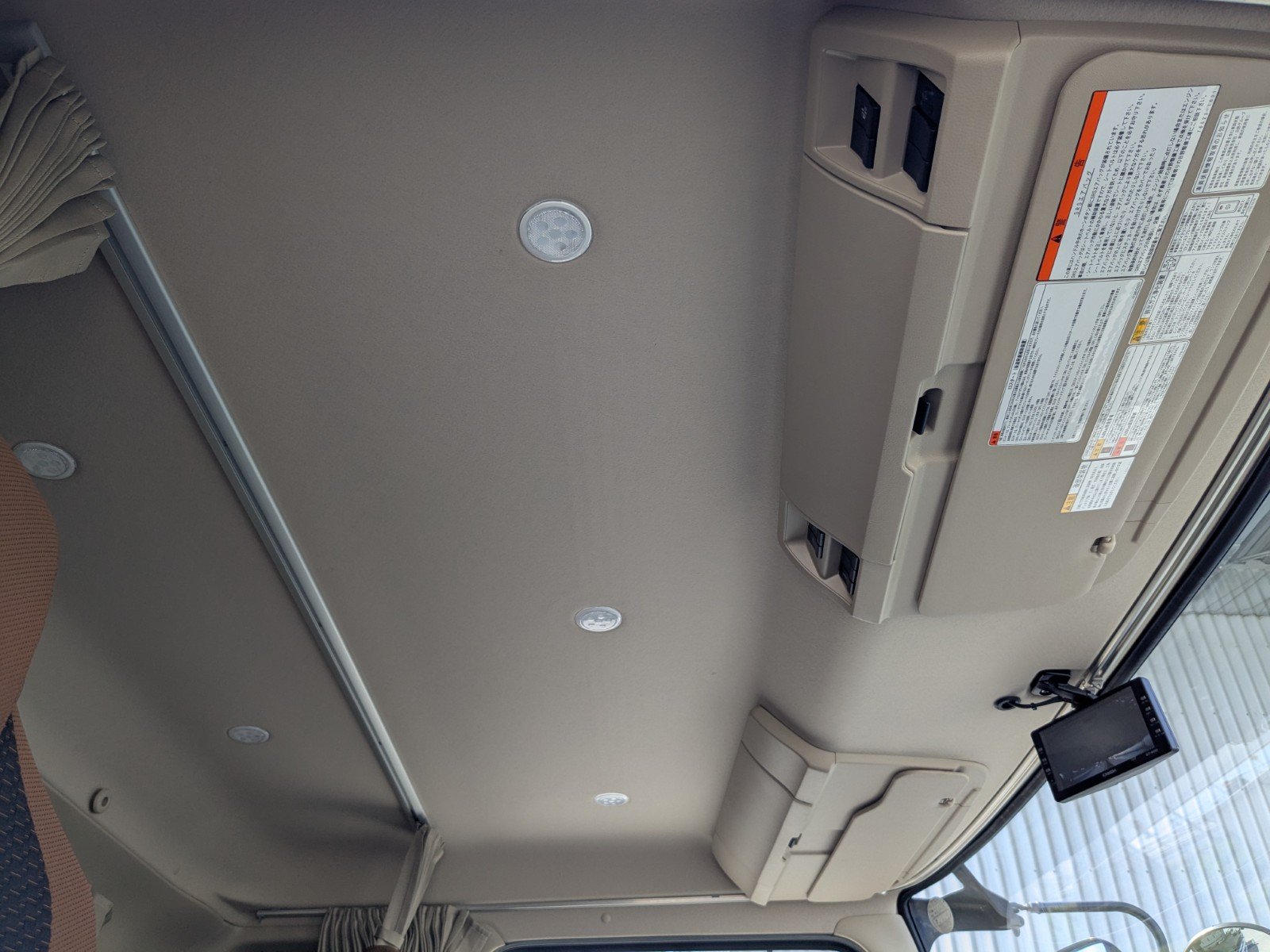 vehicle_image_20260422141105hgXQU5gESp.jpg