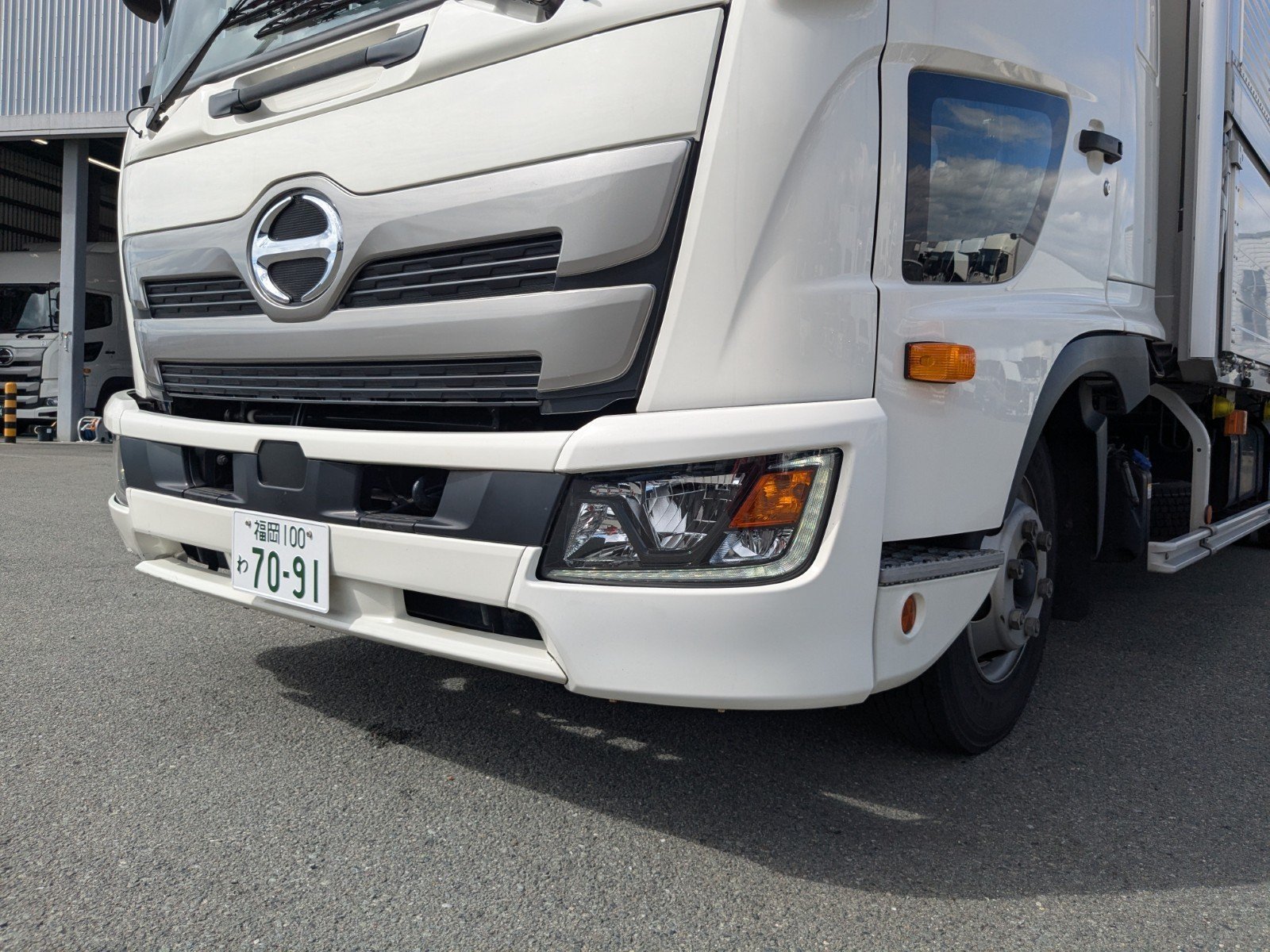 vehicle_image_20260422141707Dh6O6gph4L.jpg