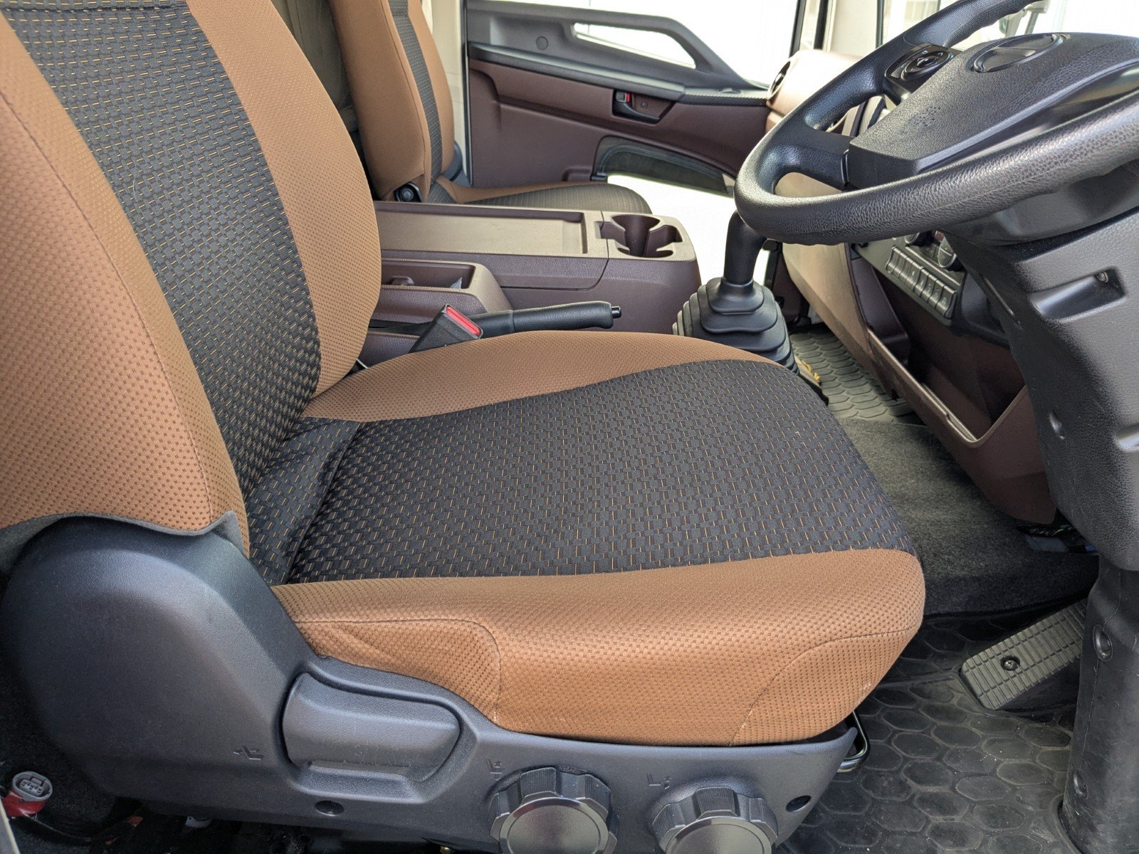 vehicle_image_20260422141707veGGg3bhmk.jpg