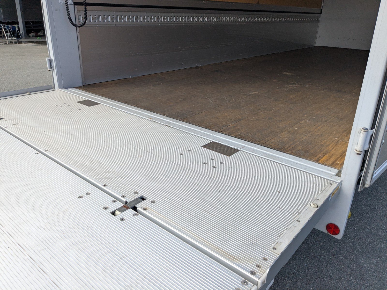 vehicle_image_20260422141707zO0OFieiup.jpg
