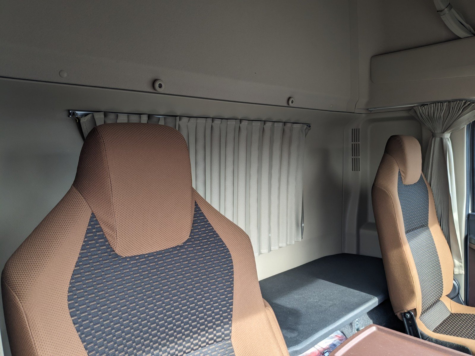 vehicle_image_20260207130532uGTTbB4sY1.jpg