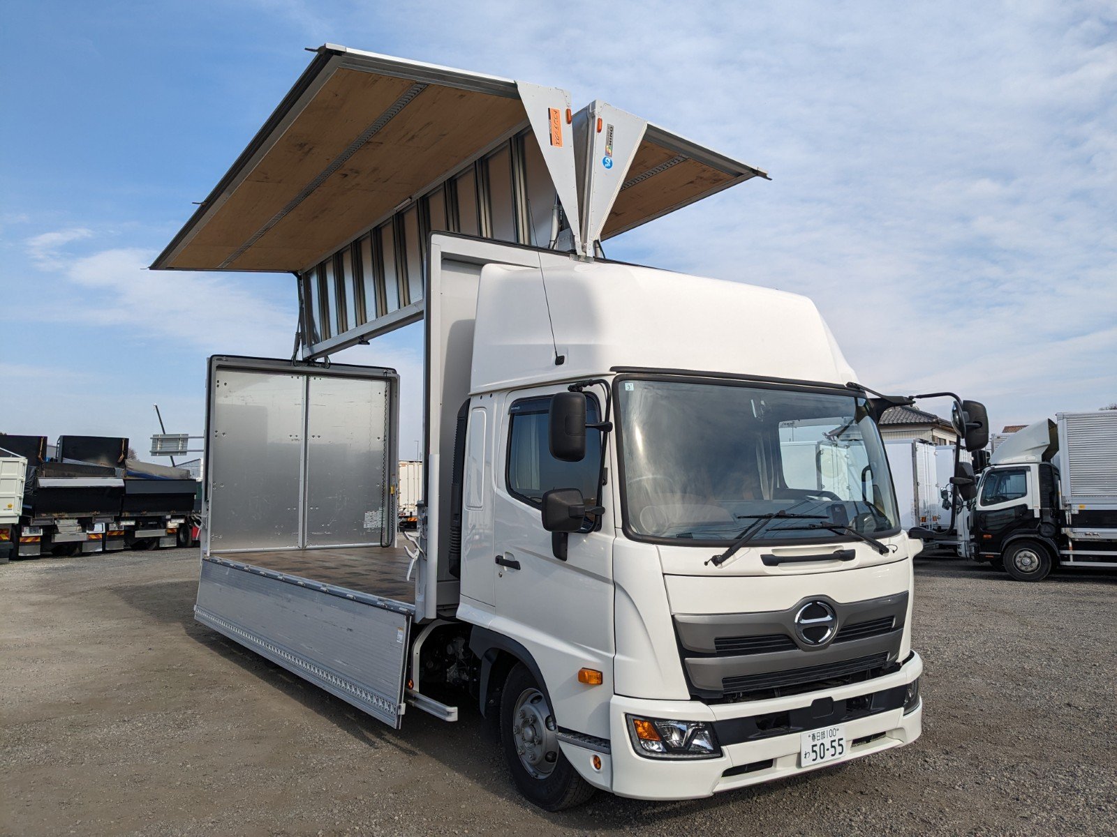 vehicle_image_20260207130532yNXqsW82sB.jpg