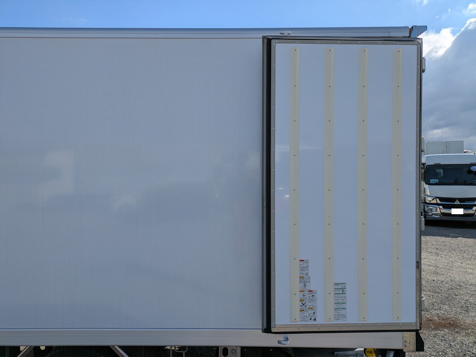 vehicle_image_20260312090637CZMd93LDK0.jpg