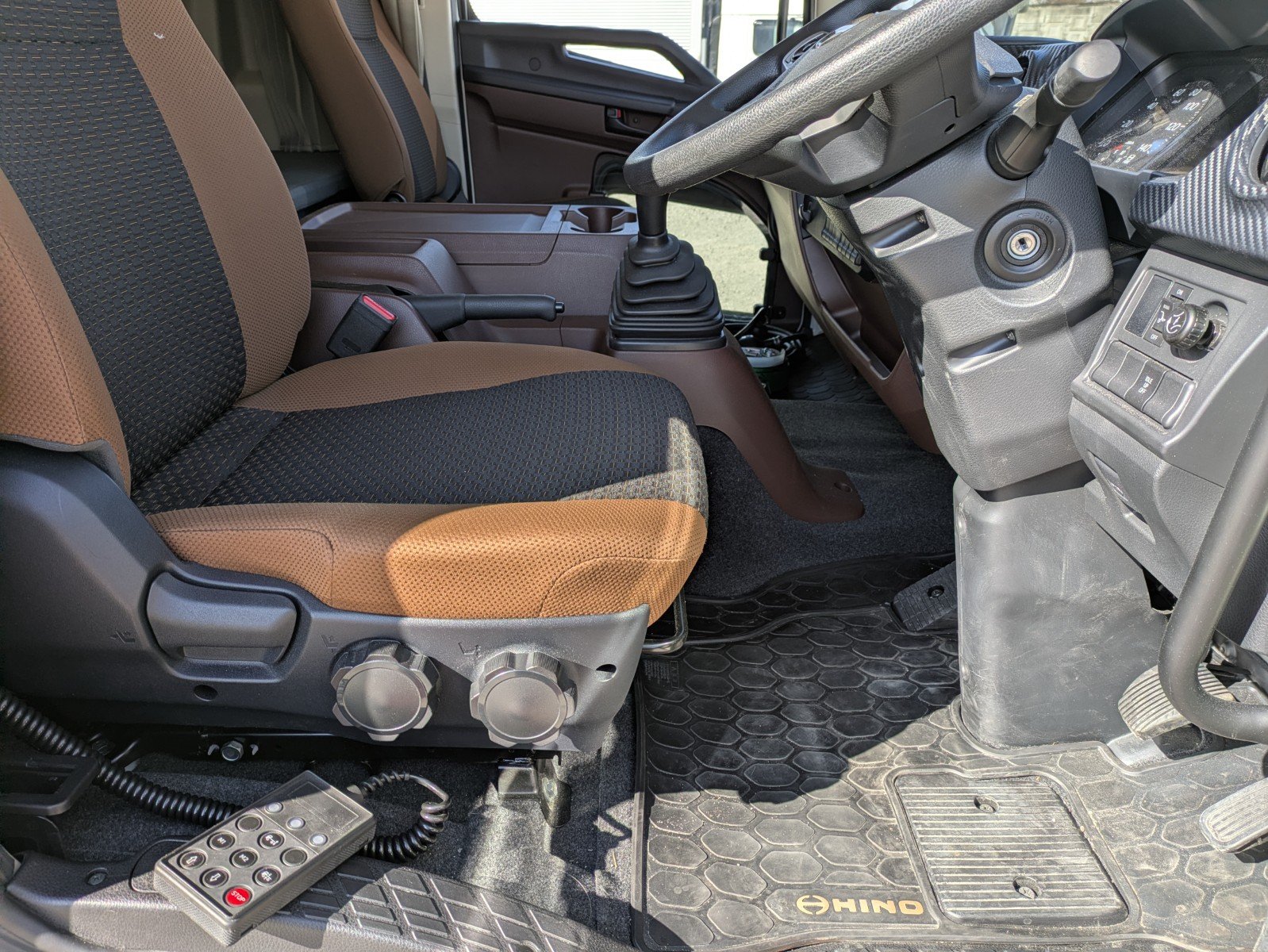 vehicle_image_20260312090637MvFvkmrwvw.jpg
