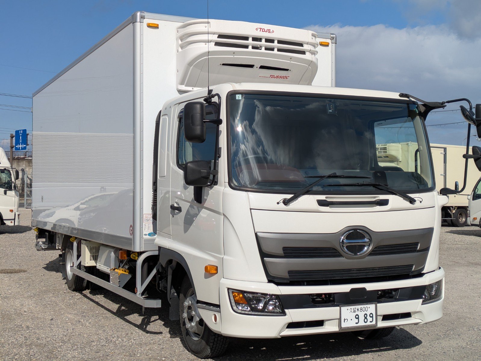 vehicle_image_20260312090637uoAEZJBJh3.jpg