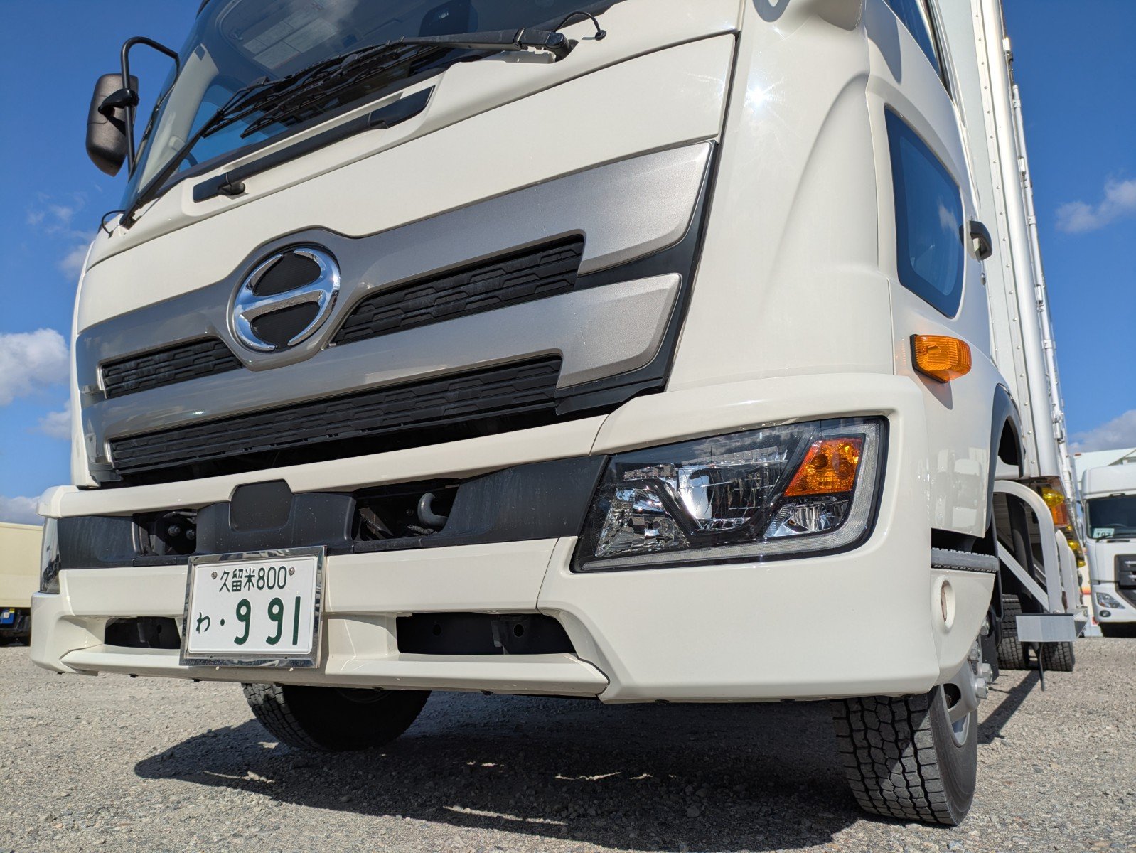 vehicle_image_20260312085732kS6w4FIjIt.jpg