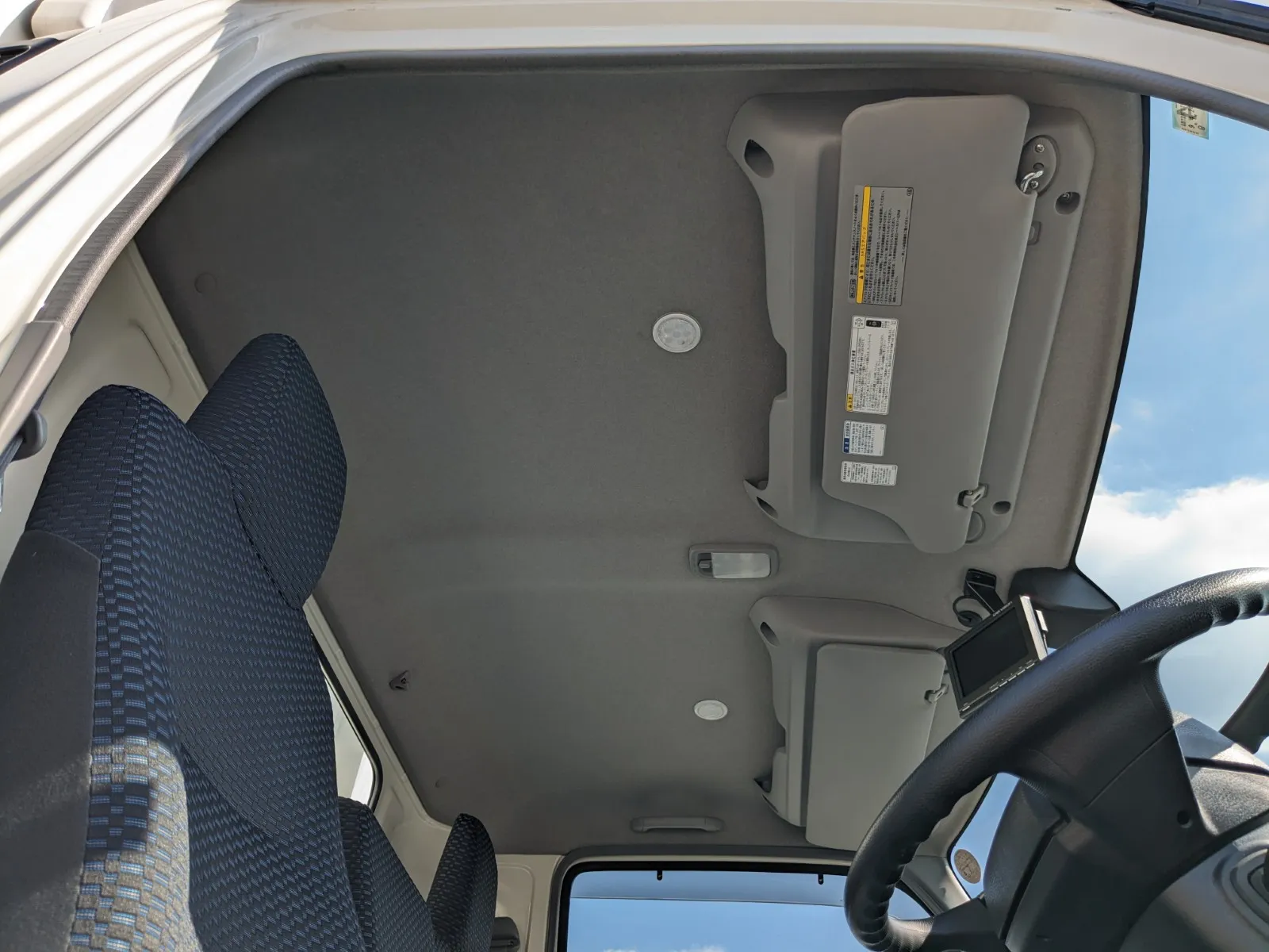 vehicle_image_202607131808396rTYOlzqIu.webp