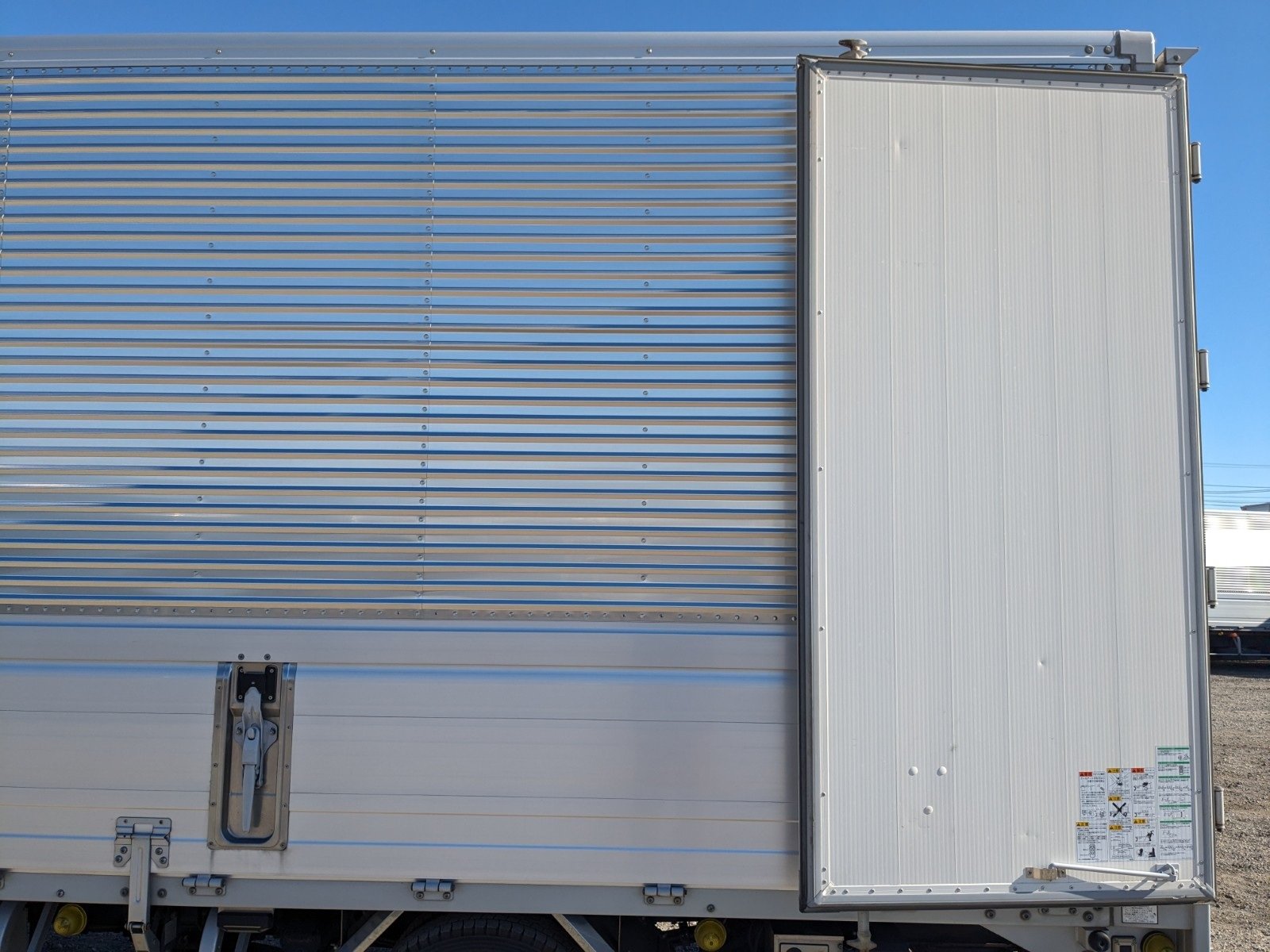 vehicle_image_20260126113116UsRuxG4SXY.jpg