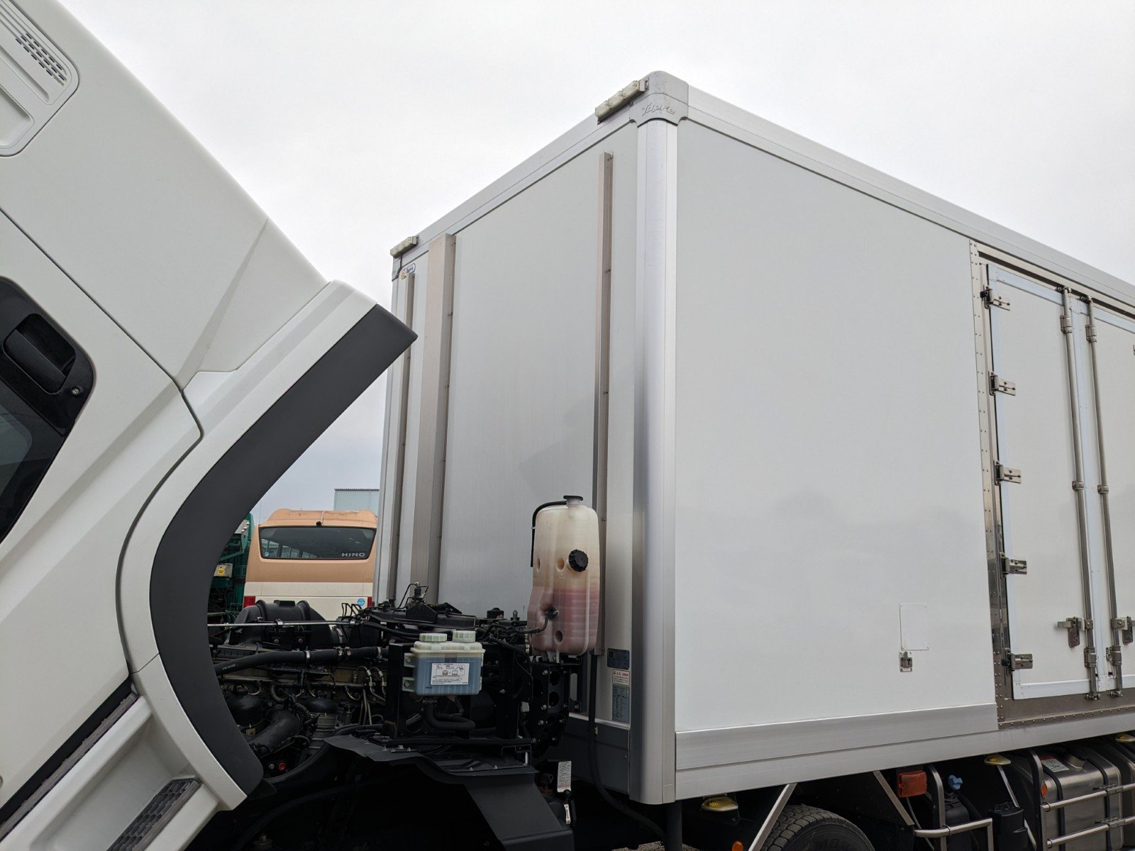 vehicle_image_202604101435044ZmDUmqjFl.jpg
