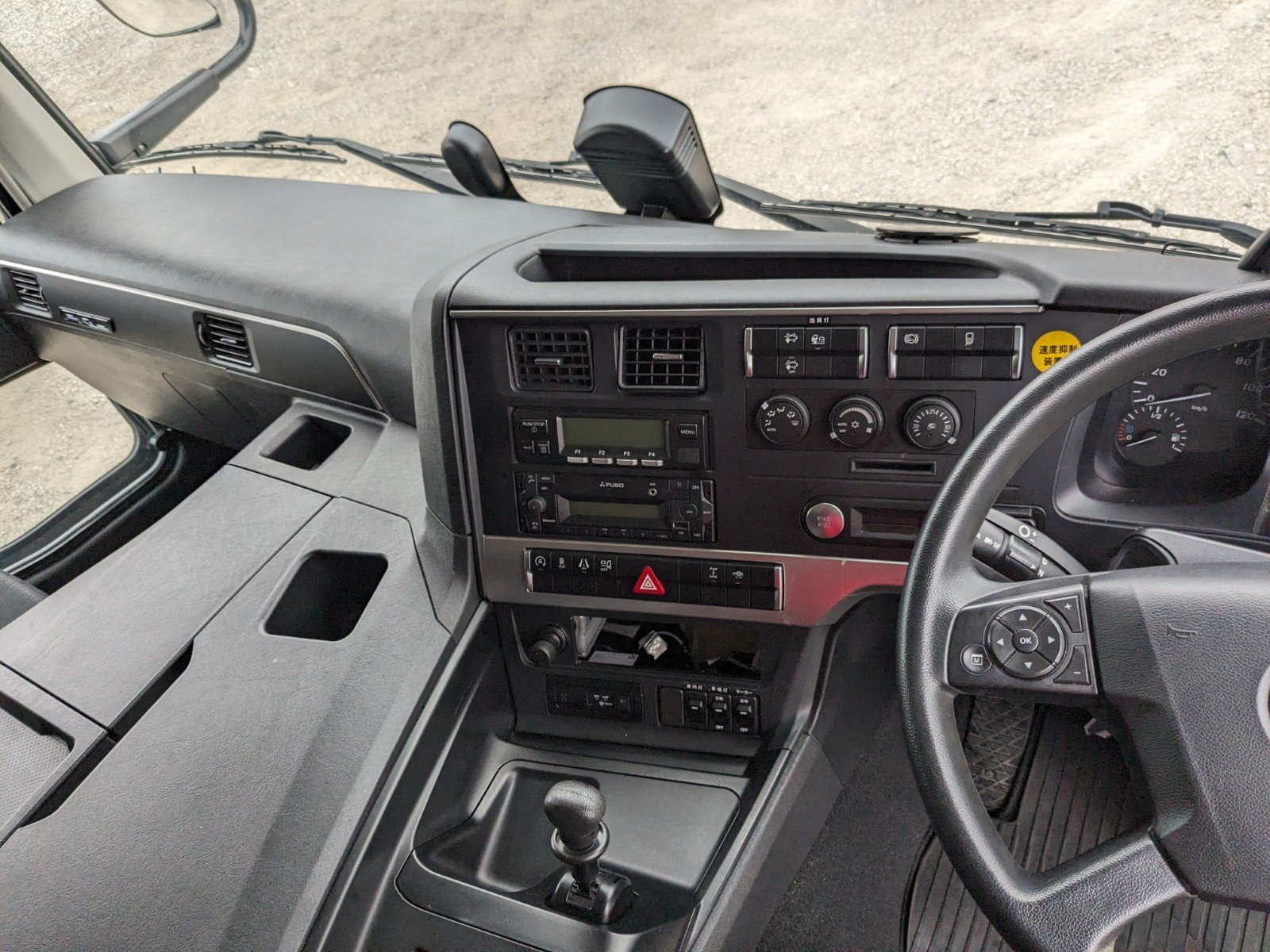 vehicle_image_20260410143504jqmm5mKrgq.jpg