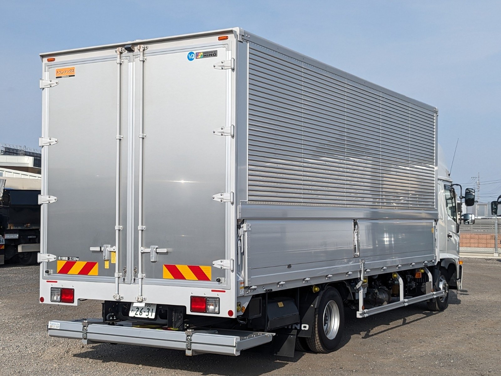 vehicle_image_20260501113414BOD8izUfcn.jpg