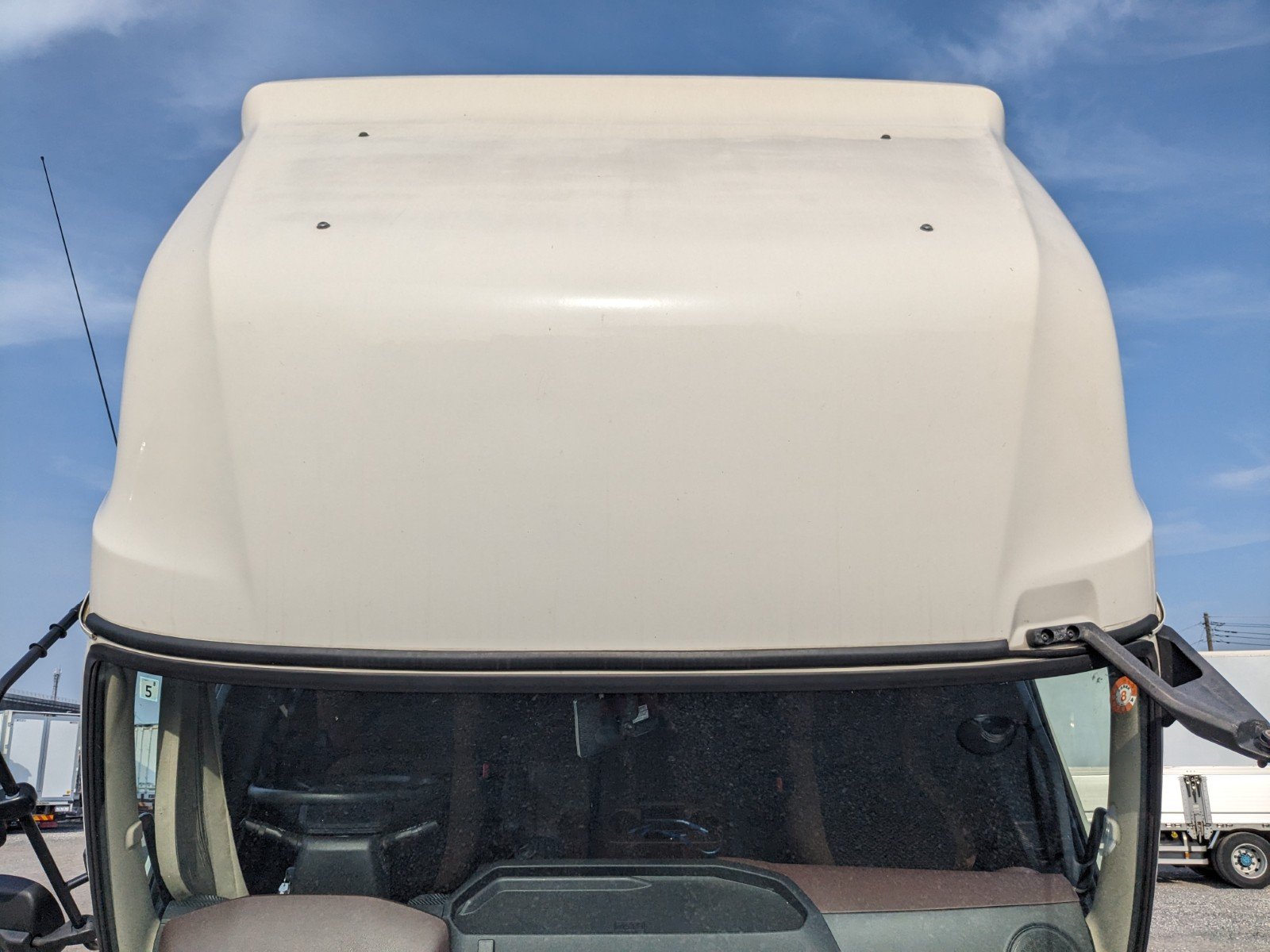 vehicle_image_20260501113414FBsYIGUXf7.jpg