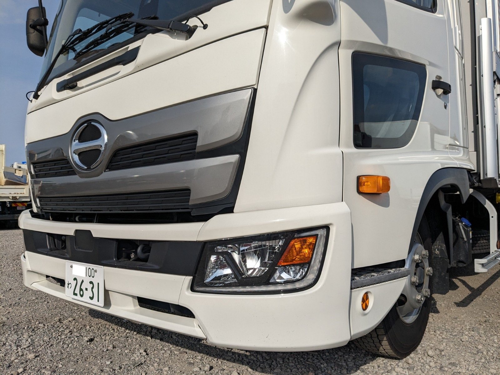 vehicle_image_20260501113414MxMmMEU2HZ.jpg