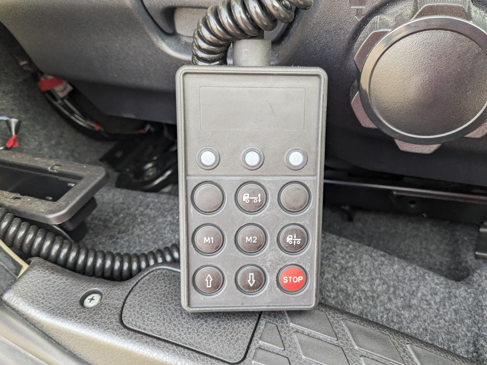 vehicle_image_20260501113414mLhbTeOlcX.jpg