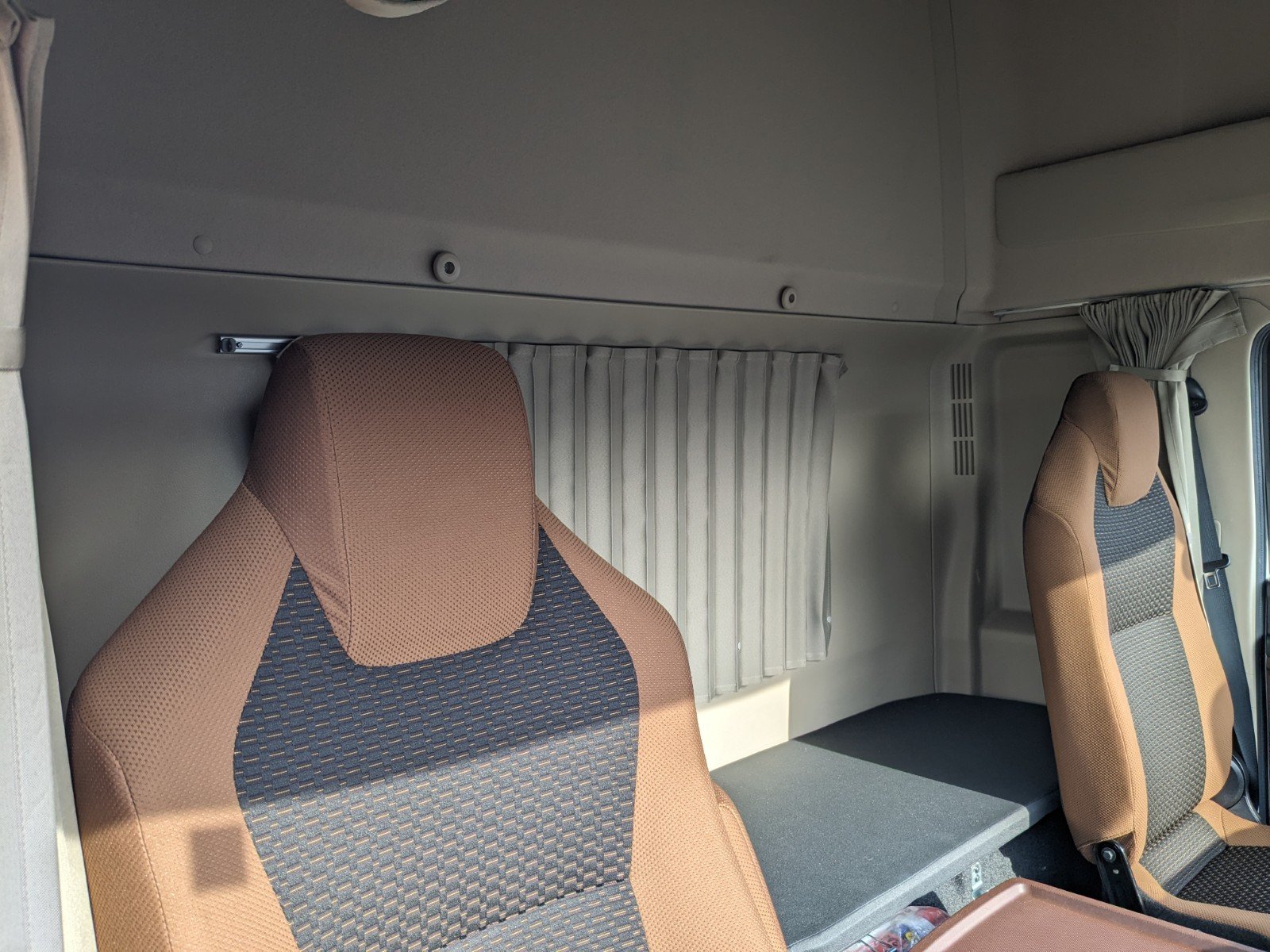 vehicle_image_20260501113414wZc7zgjhU0.jpg