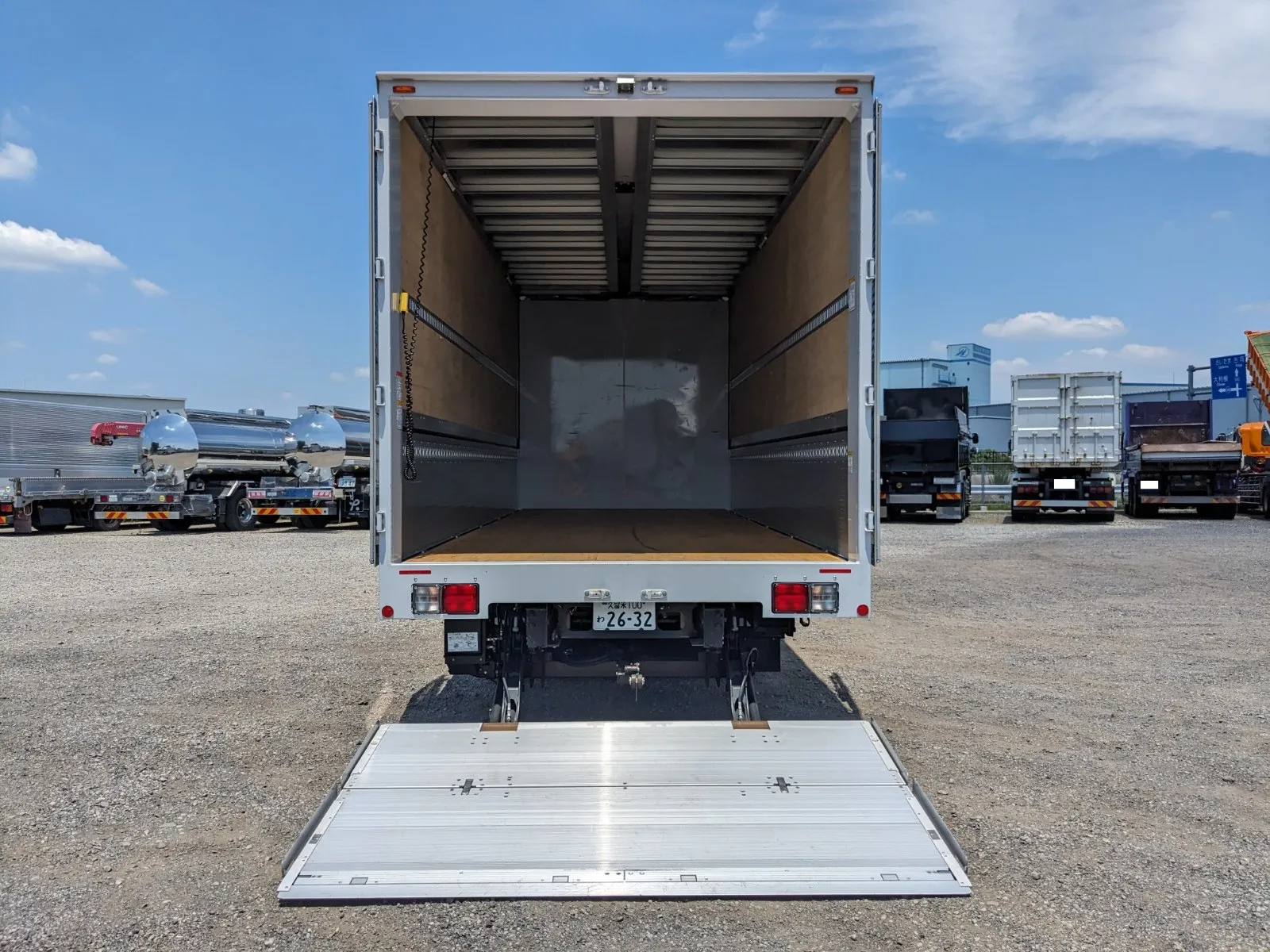 vehicle_image_20260710100150J11UwTDwLp.webp