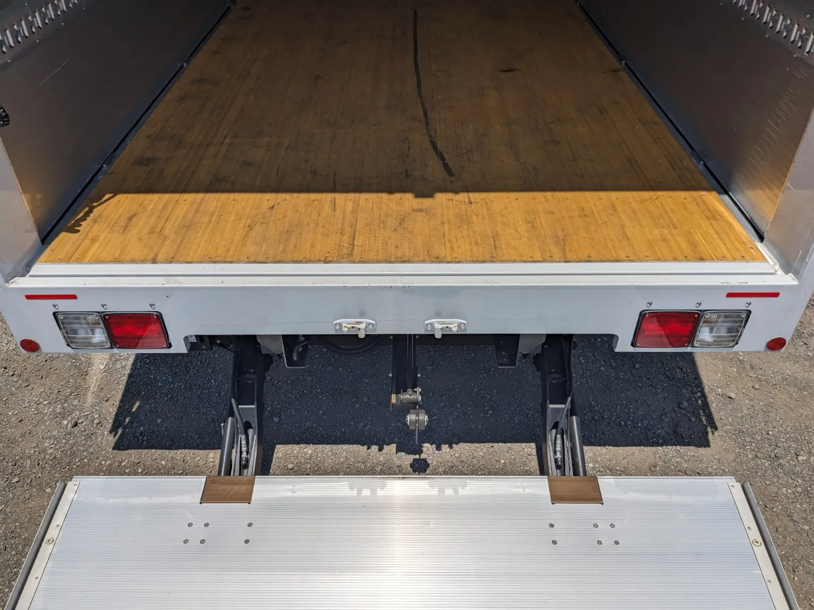 vehicle_image_20260710100152j5toTyjN9L.webp