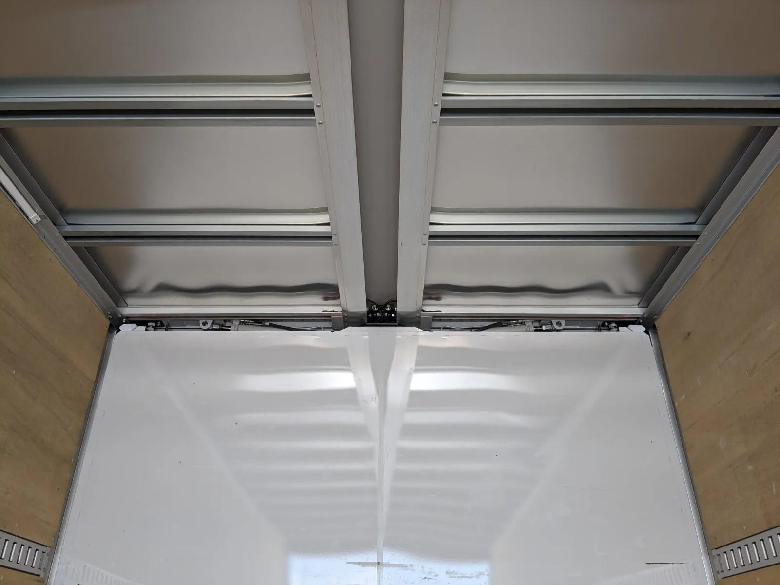 vehicle_image_20260710100153pABqT8OMgS.webp