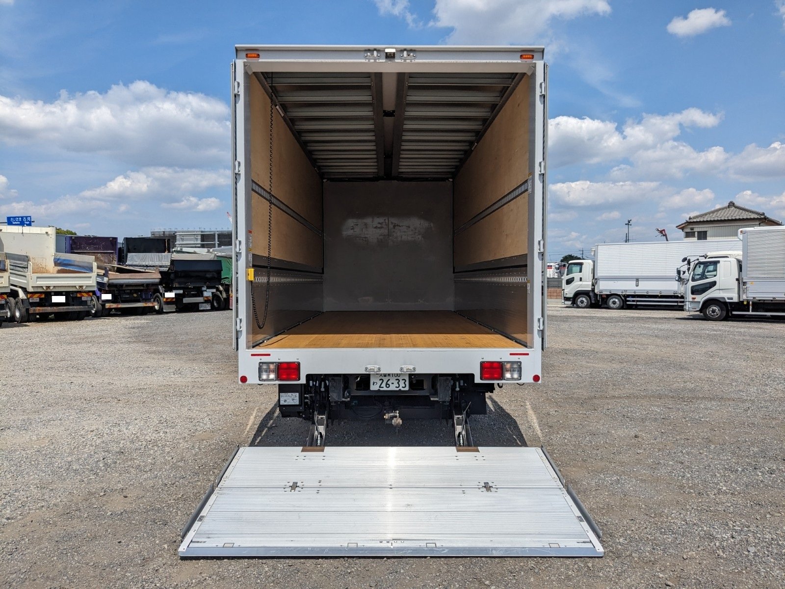 vehicle_image_20260519093031gGqkTdOdme.jpg