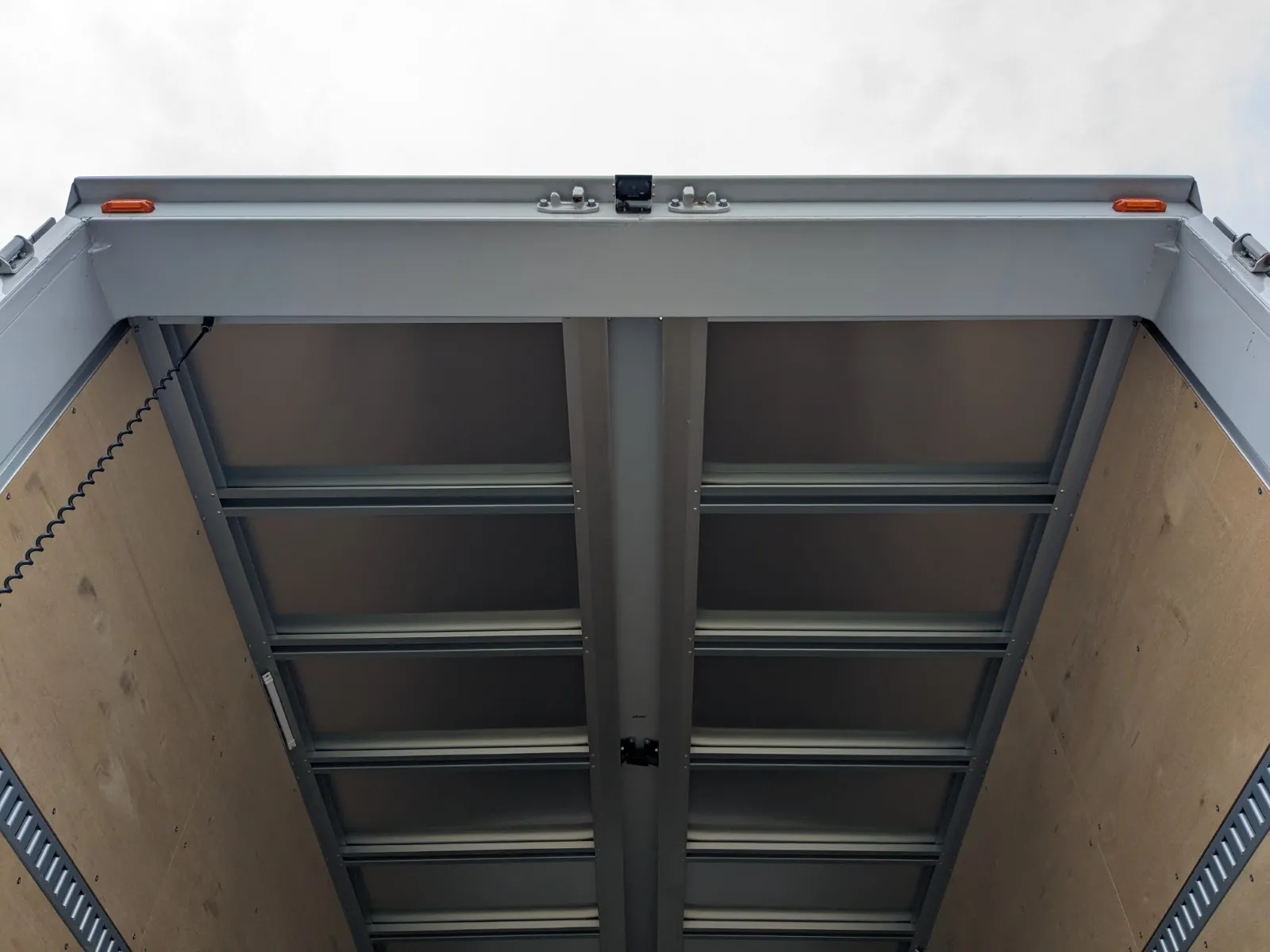 vehicle_image_20260714110342VaR0ftS1Gc.webp