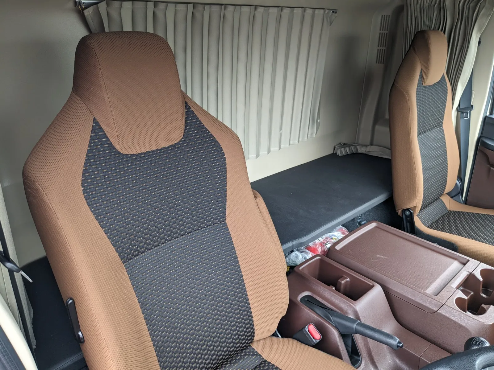 vehicle_image_20260714110353bS0ZGm8HBv.webp