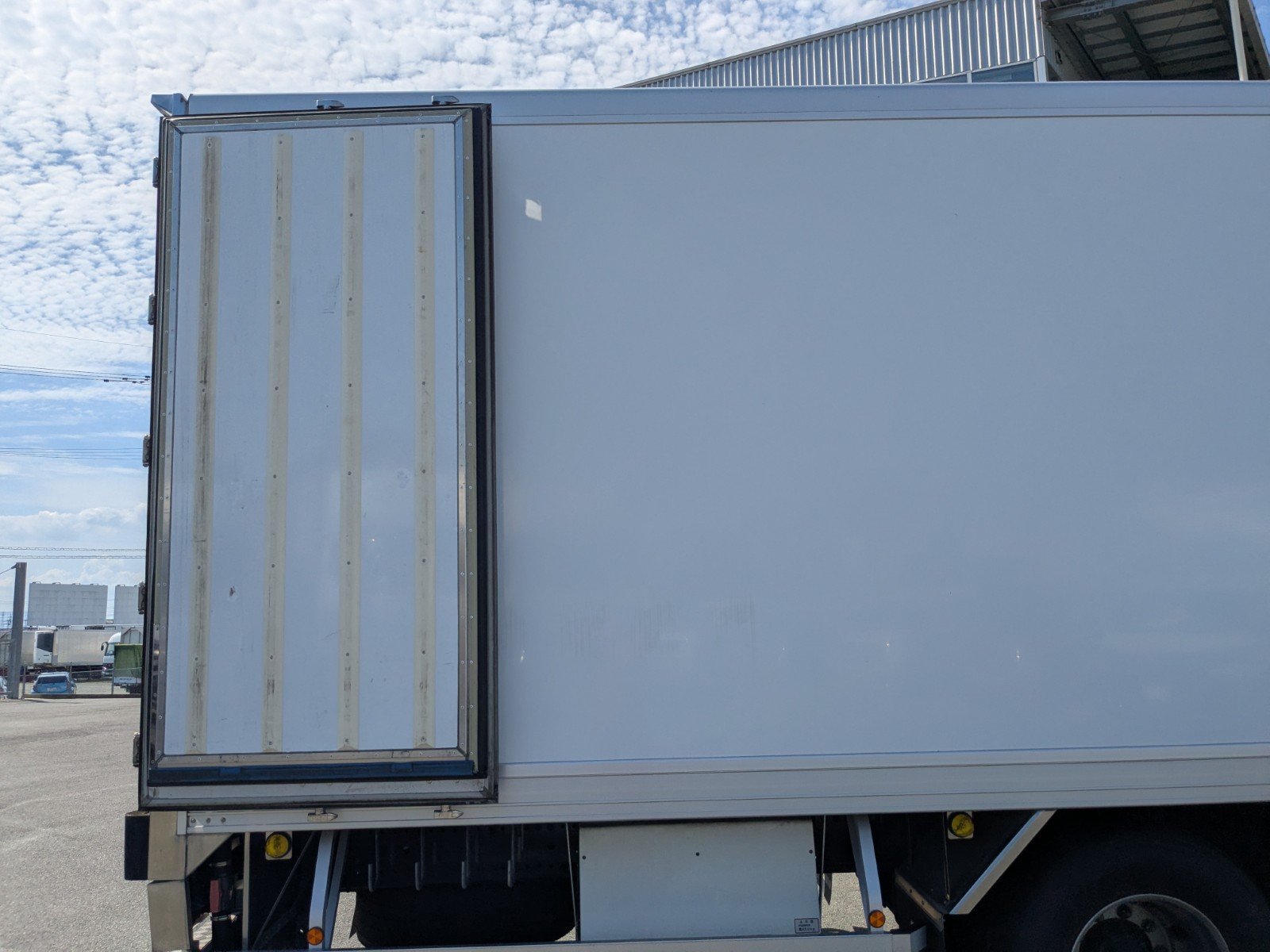 vehicle_image_202606121555123NENc4uGyE.jpg